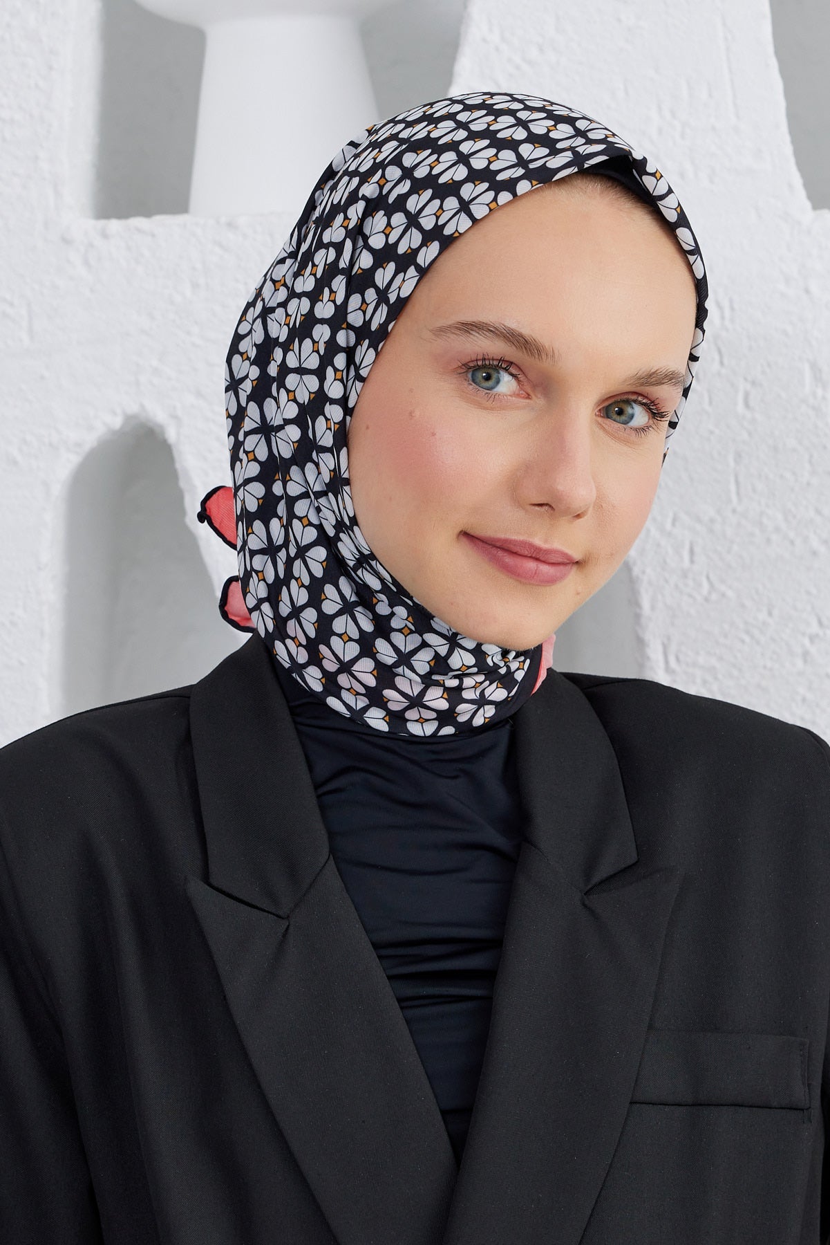 Tesettür Giyim - Pro Line Yonca Desen Eşarp - Siyah - Kırmızı - Emproyal