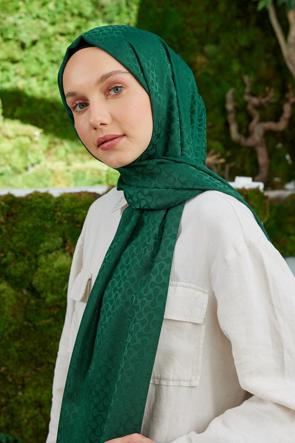 Tesettür Giyim - Jakar Janjan Koza Desen Şal - Zümrüt - Emproyal