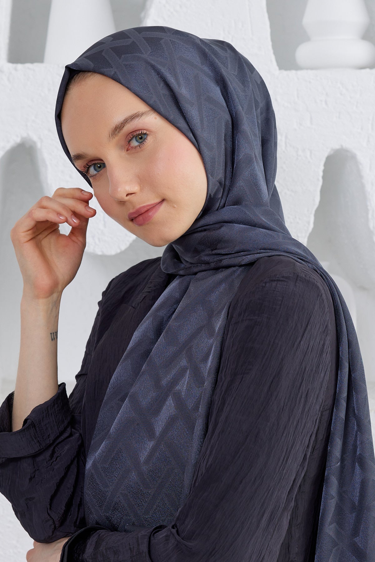 Tesettür Giyim - Jakar Janjan Line Desen Şal - Antrasit - Emproyal