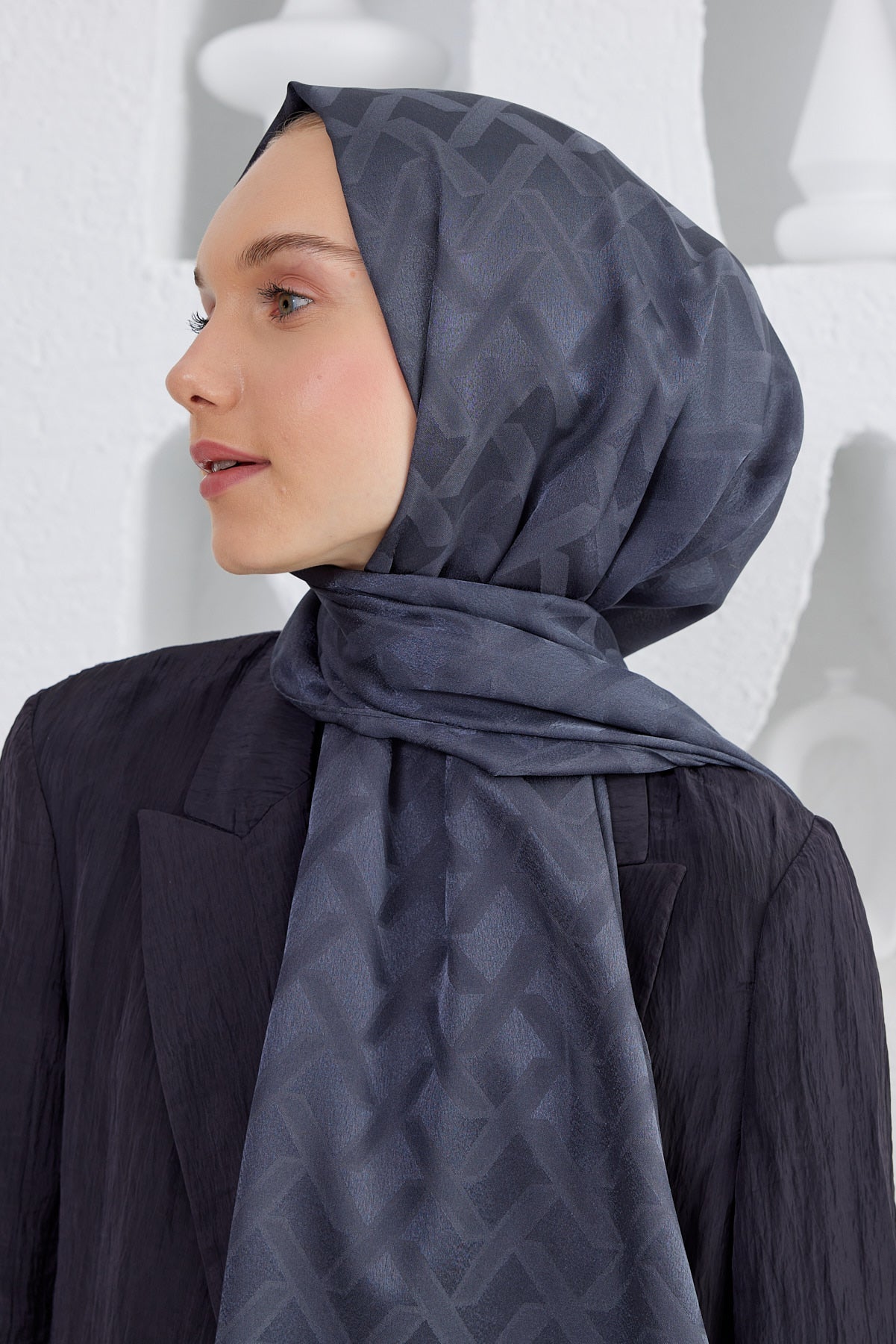 Tesettür Giyim - Jakar Janjan Line Desen Şal - Antrasit - Emproyal