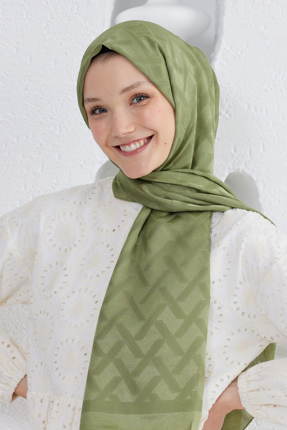 Tesettür Giyim - Jakar Janjan Line Desen Şal - Haki - Emproyal