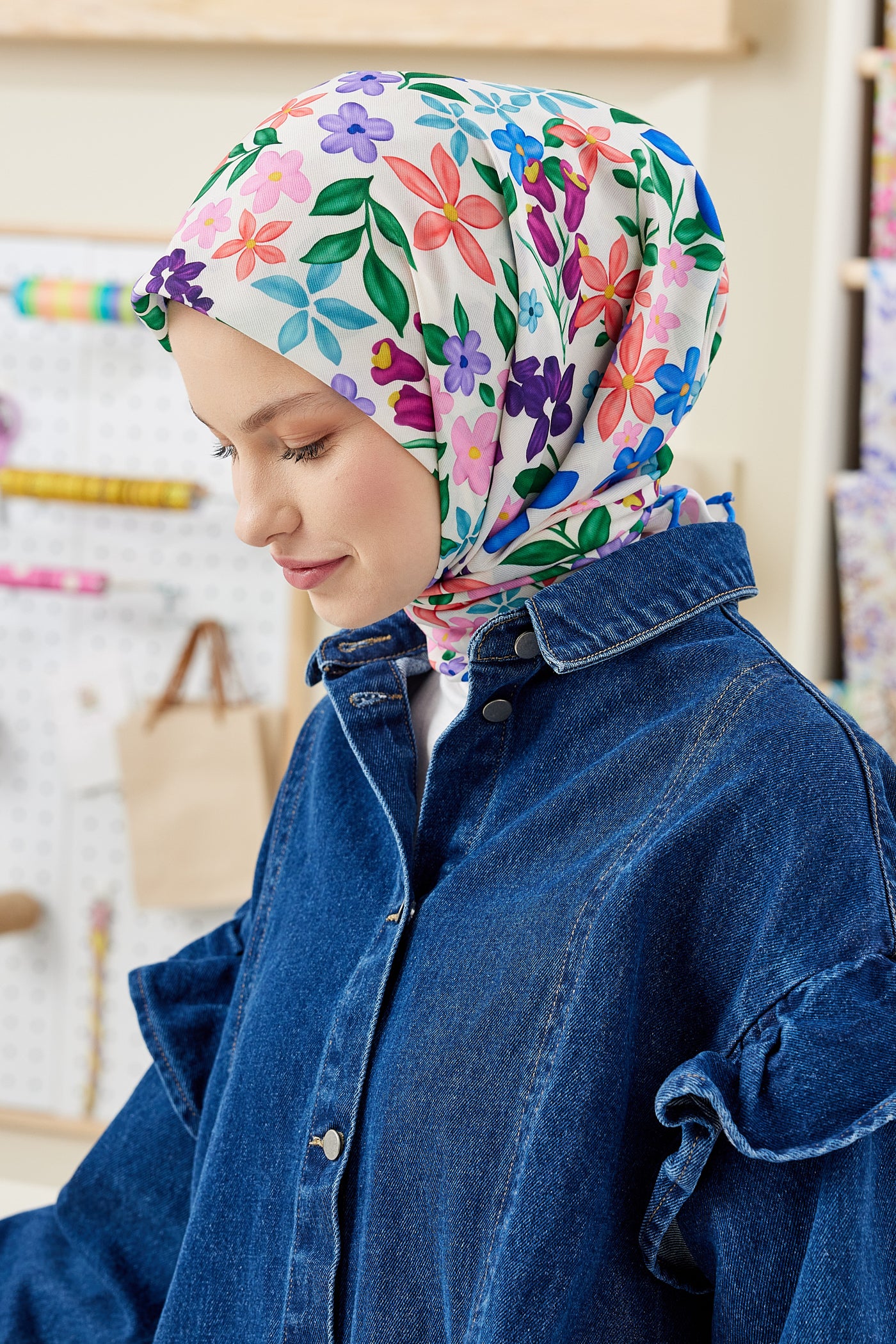 Tesettür Giyim - Pro Line Florie Desen Eşarp - Beyaz - Saks - Emproyal