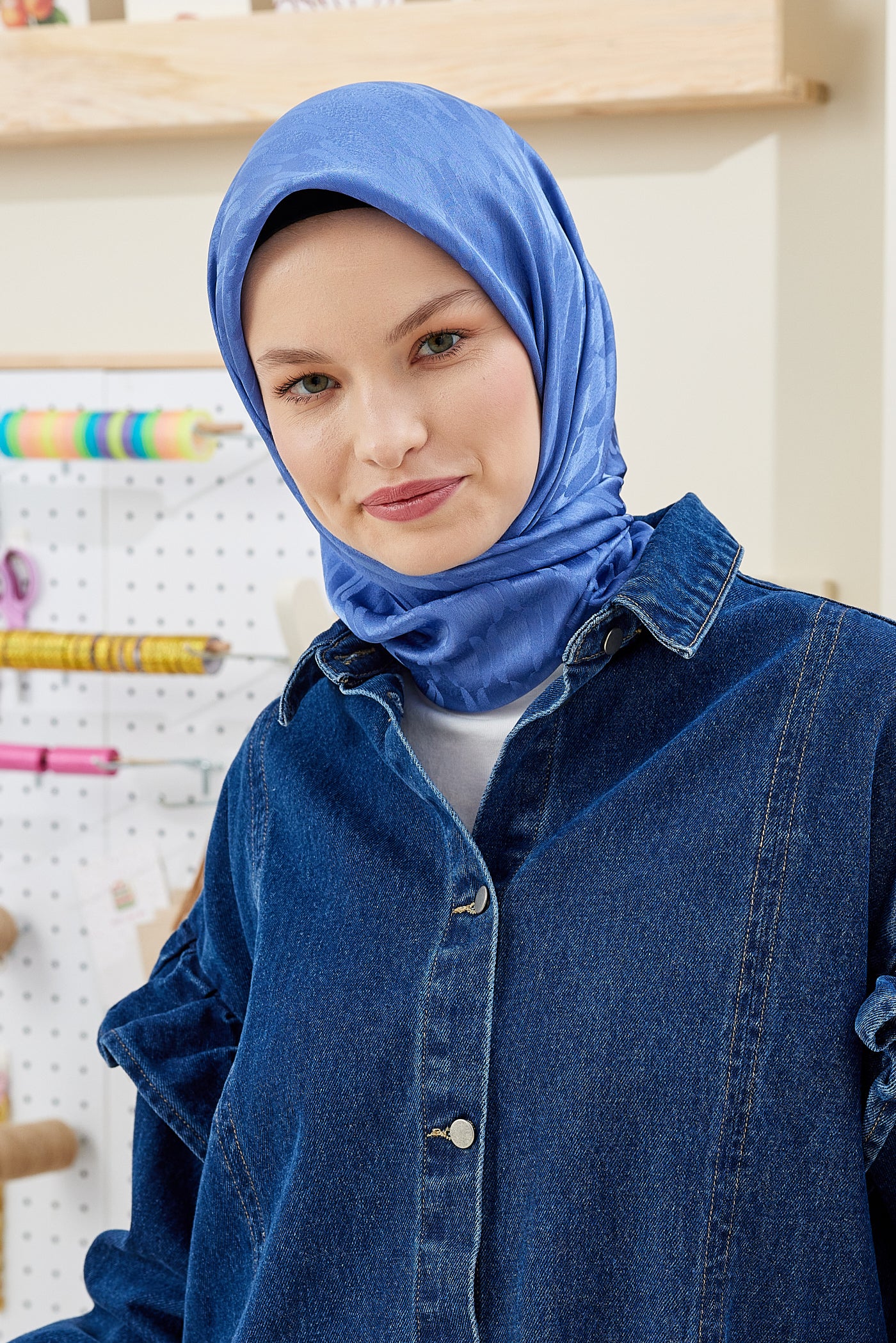 Tesettür Giyim - Jakar Janjan Zincir Desen Eşarp - İndigo - Emproyal