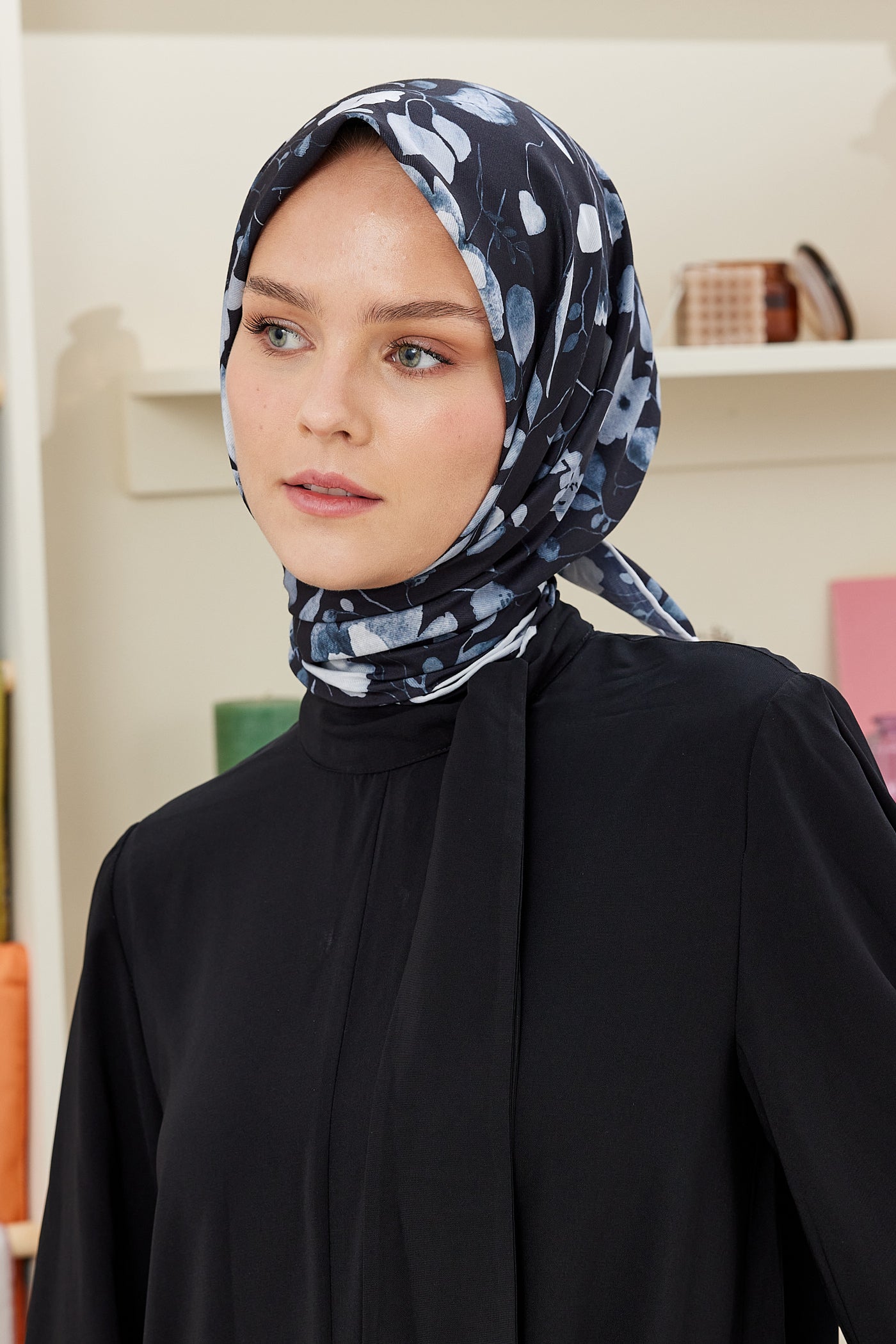 Tesettür Giyim - Pro Line Mimosa Desen Eşarp - Beyaz - Siyah - Emproyal