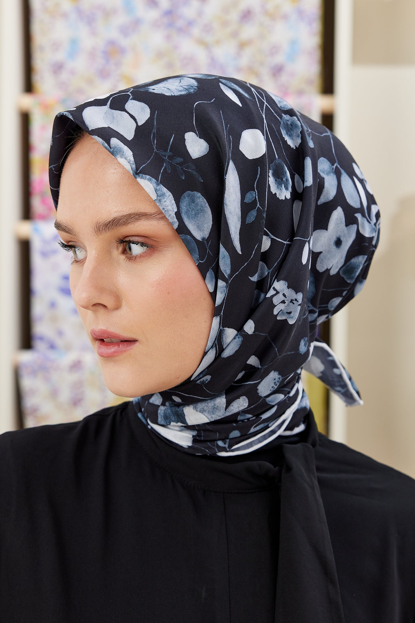 Tesettür Giyim - Pro Line Mimosa Desen Eşarp - Beyaz - Siyah - Emproyal