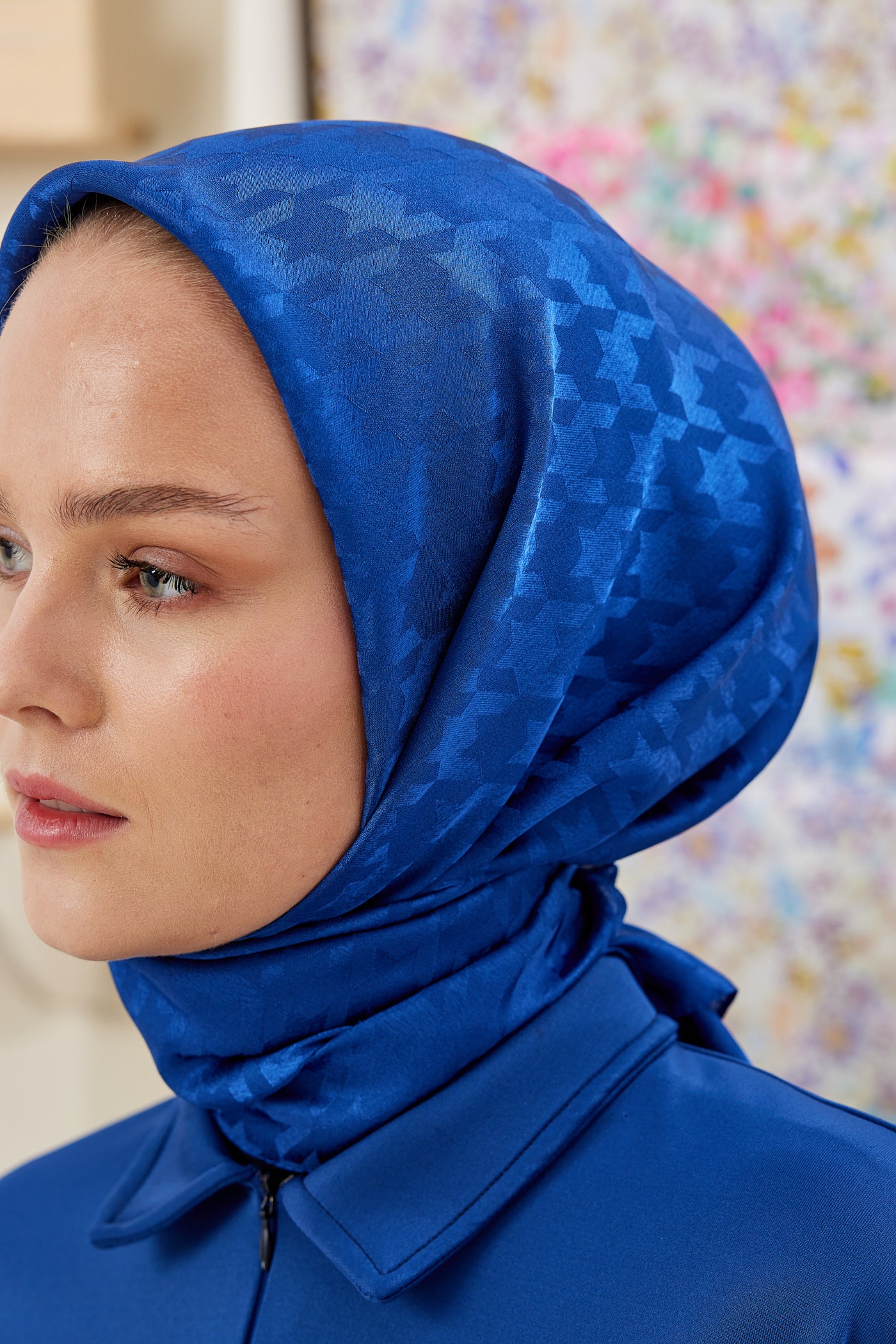 Tesettür Giyim - Jakar Janjan Kazayağı Desen Eşarp - Saks - Emproyal