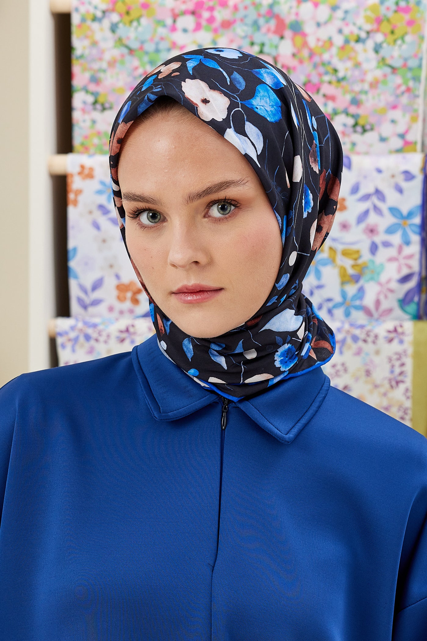 Tesettür Giyim - Pro Line Mimosa Desen Eşarp - Siyah - Saks - Emproyal