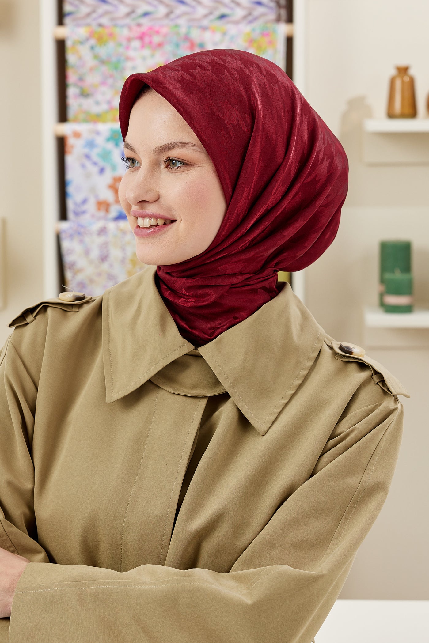 Tesettür Giyim - Jakar Janjan Kazayağı Desen Eşarp - Bordo - Emproyal