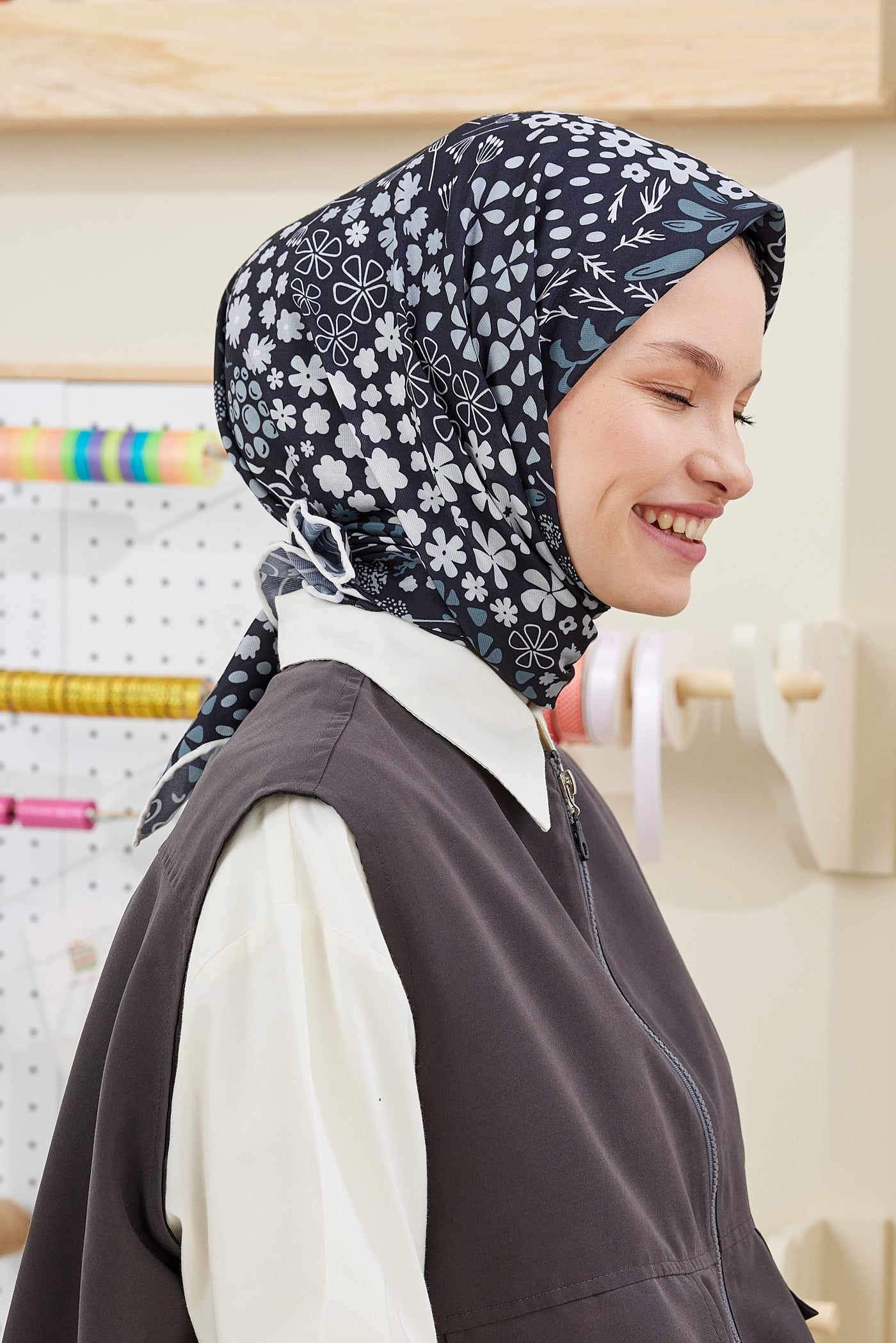 Tesettür Giyim - Pro Line Lina Desen Eşarp - Siyah - Beyaz - Emproyal