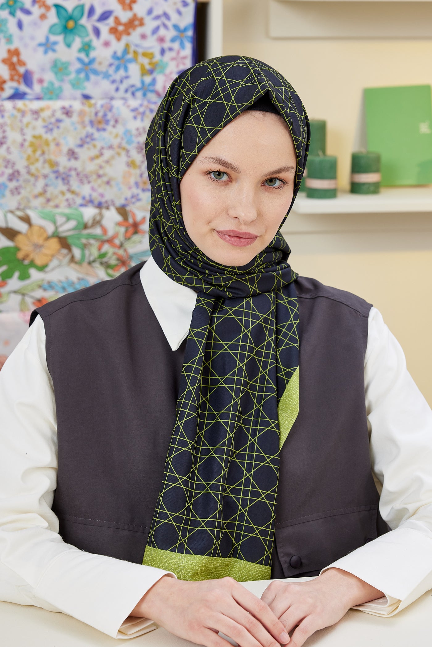 Tesettür Giyim - Pro Line Geometric Desen Şal - Yağ Yeşili - Emproyal