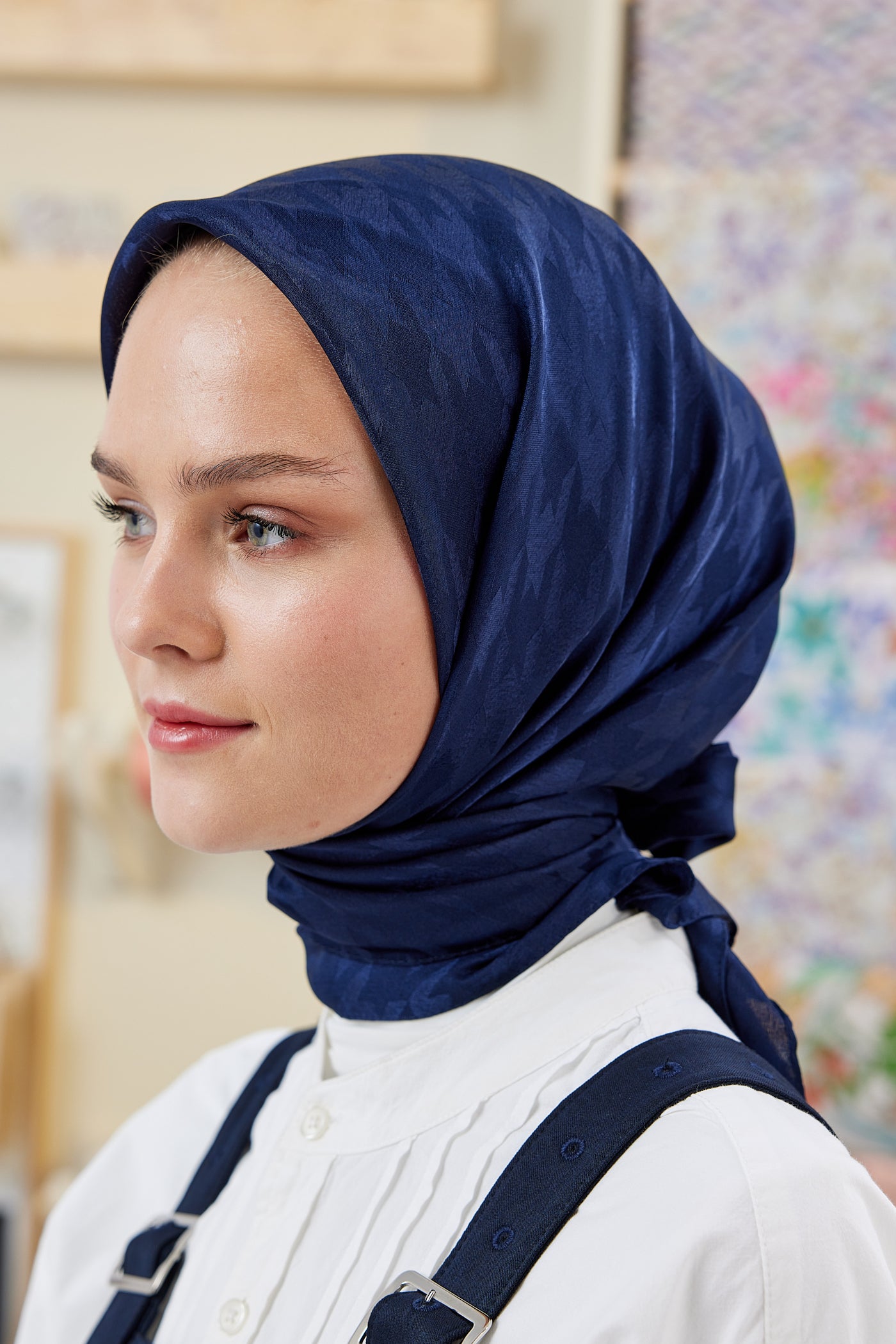 Tesettür Giyim - Jakar Janjan Kazayağı Desen Eşarp - Gece Mavisi - Emproyal