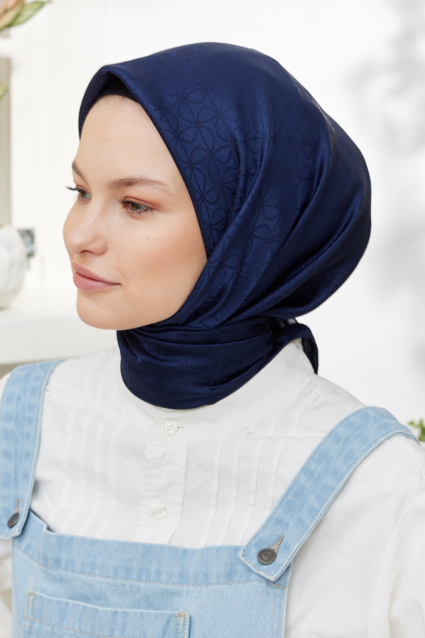 Tesettür Giyim - Jakar Janjan Elips Desen Eşarp - Lacivert - Emproyal