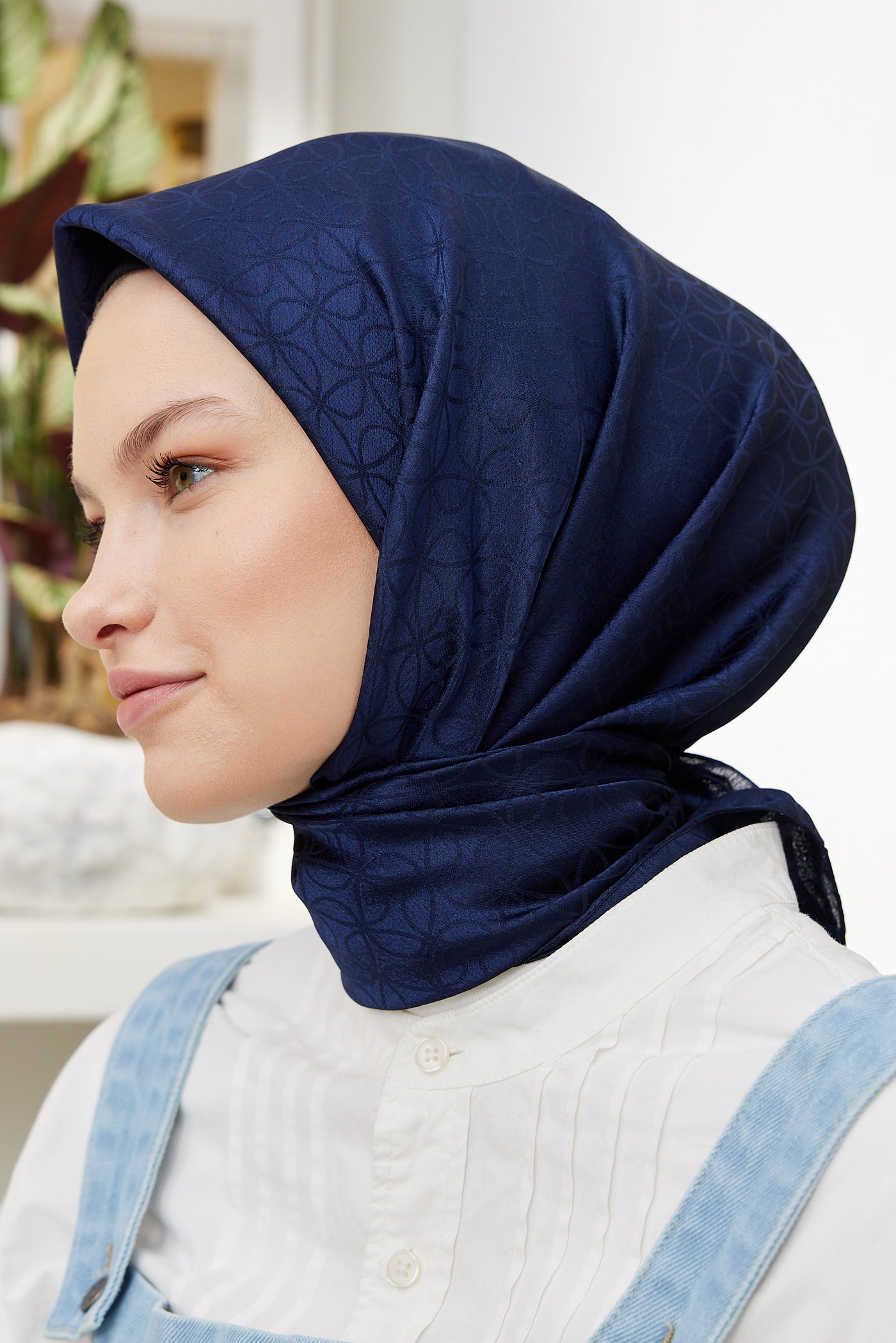 Tesettür Giyim - Jakar Janjan Elips Desen Eşarp - Lacivert - Emproyal