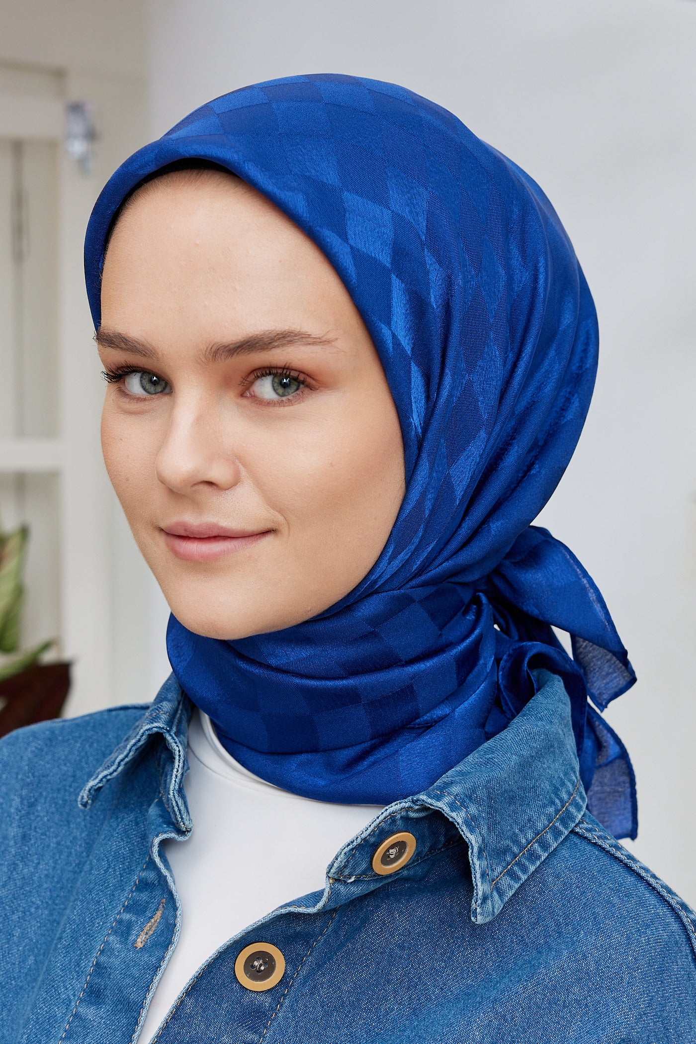 Tesettür Giyim - Jakar Janjan Dama Desen Eşarp - Saks - Mavi - Emproyal