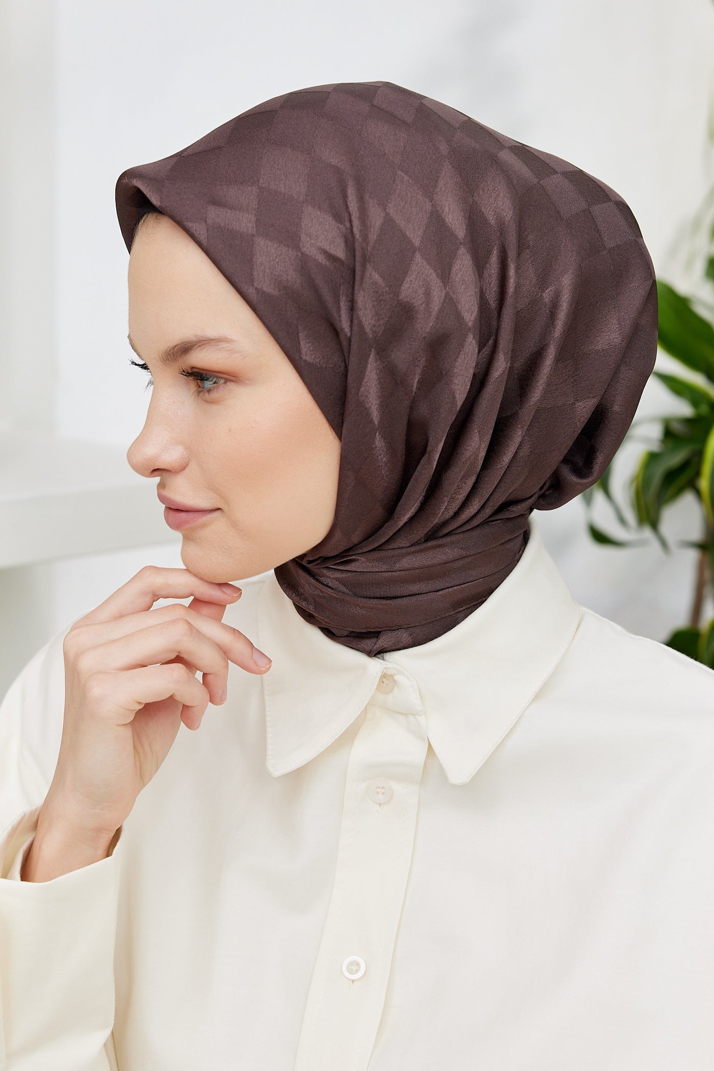 Tesettür Giyim - Jakar Janjan Dama Desen Eşarp - Acı Kahve - Emproyal