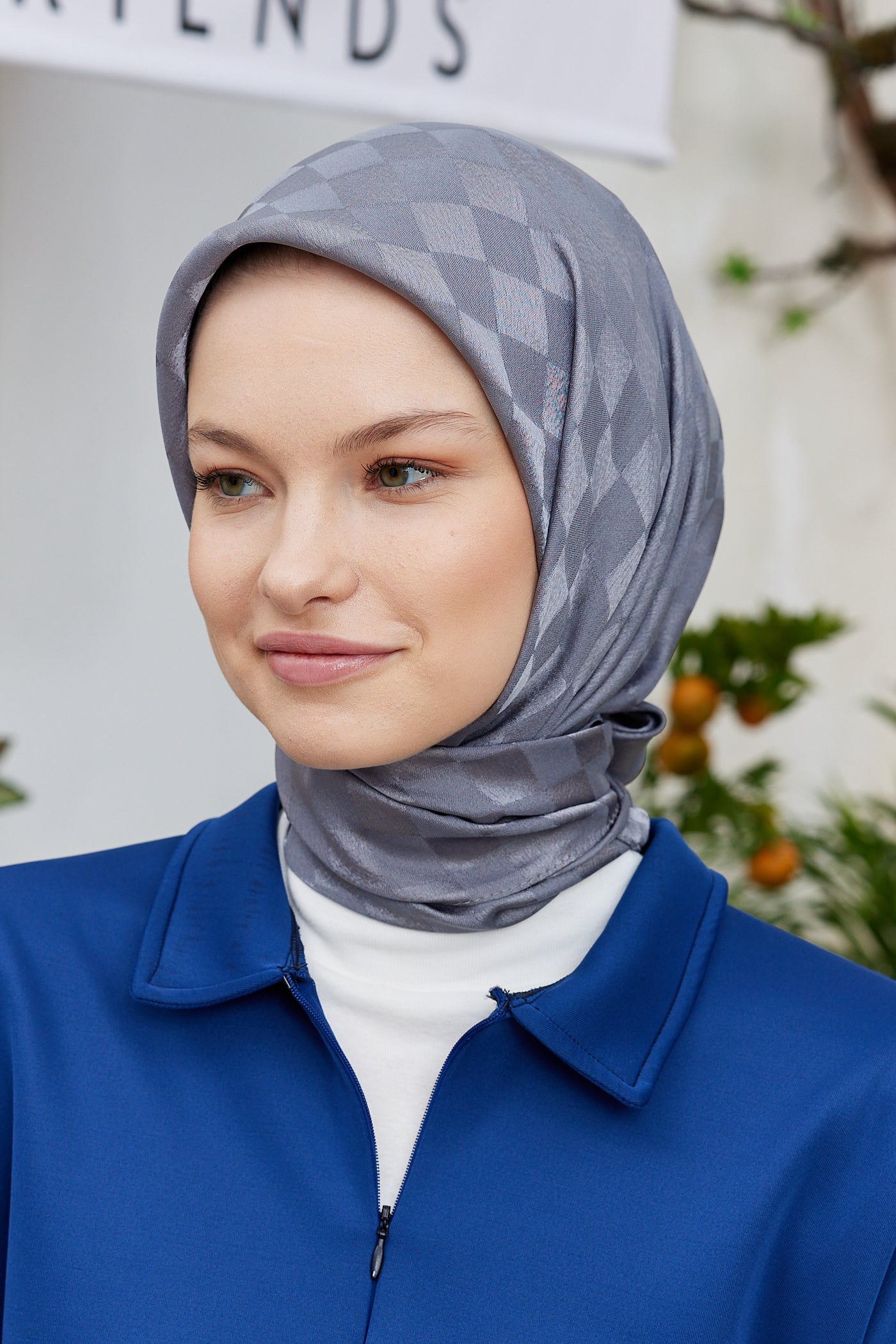 Tesettür Giyim - Jakar Janjan Dama Desen Eşarp - Gri - Emproyal