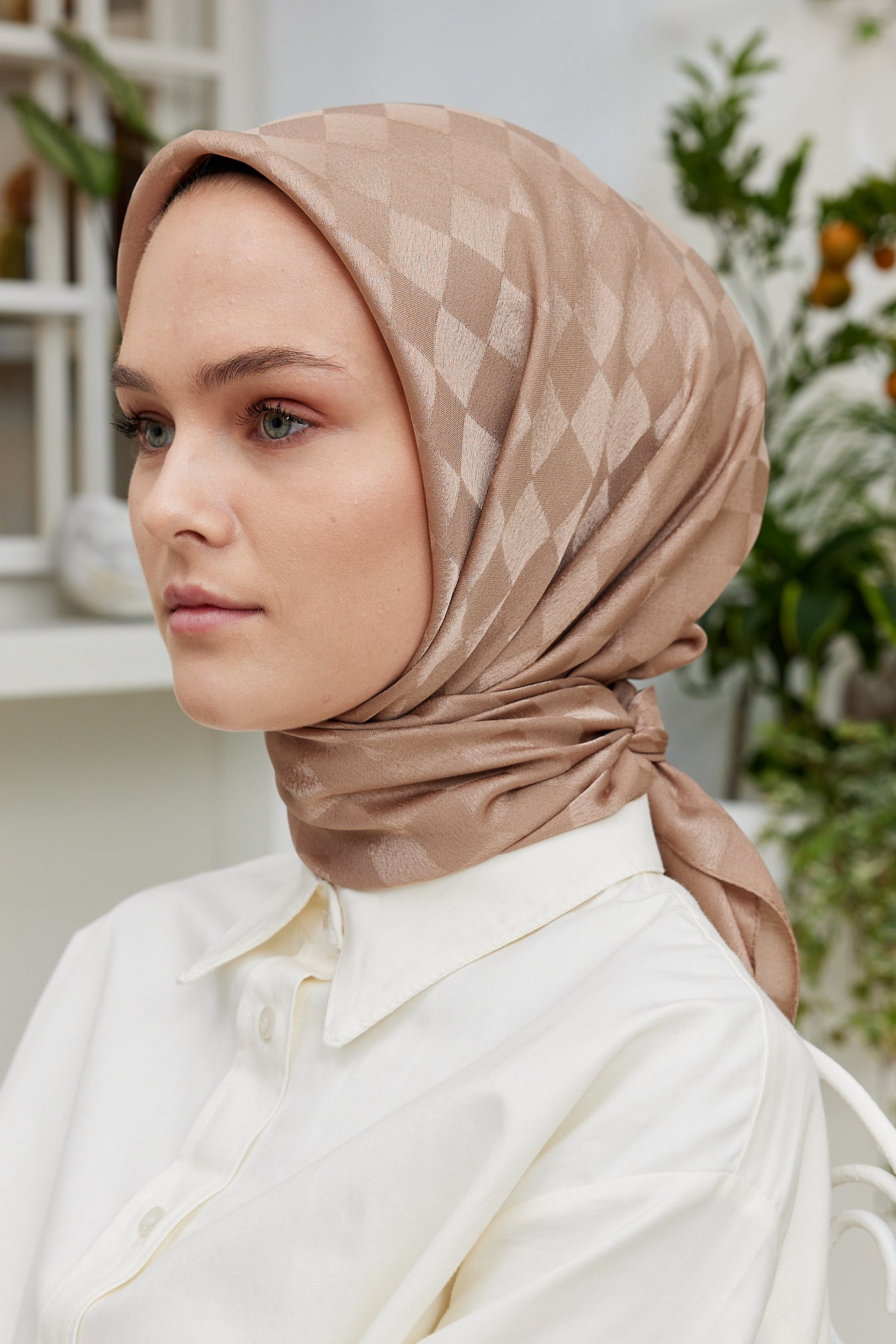 Tesettür Giyim - Jakar Janjan Dama Desen Eşarp - Sütlü Kahve - Emproyal