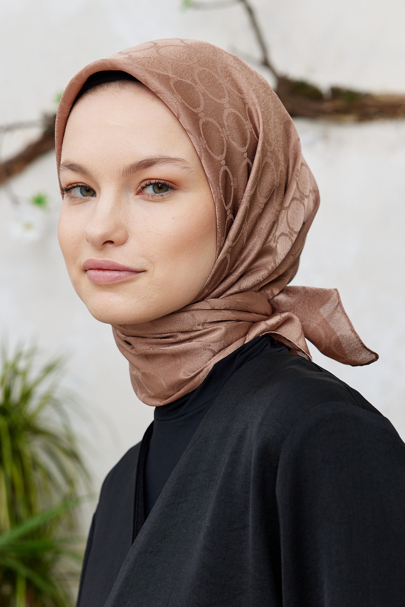 Tesettür Giyim - Jakar Janjan Halka Desen Eşarp - Kahverengi - Emproyal