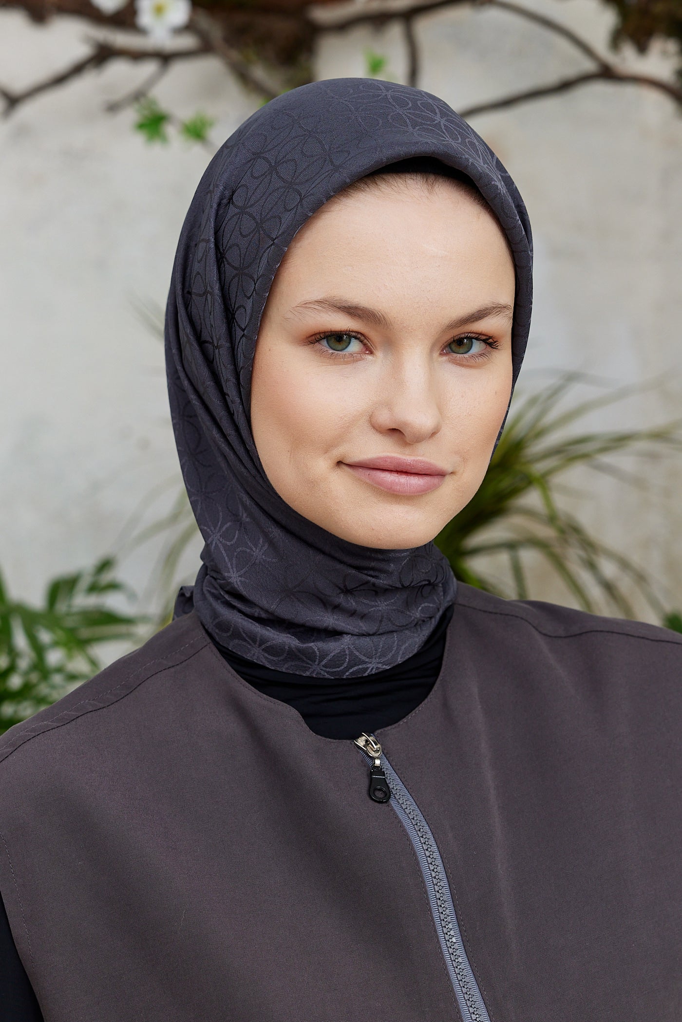 Tesettür Giyim - Jakar Janjan Elips Desen Eşarp - Füme - Emproyal