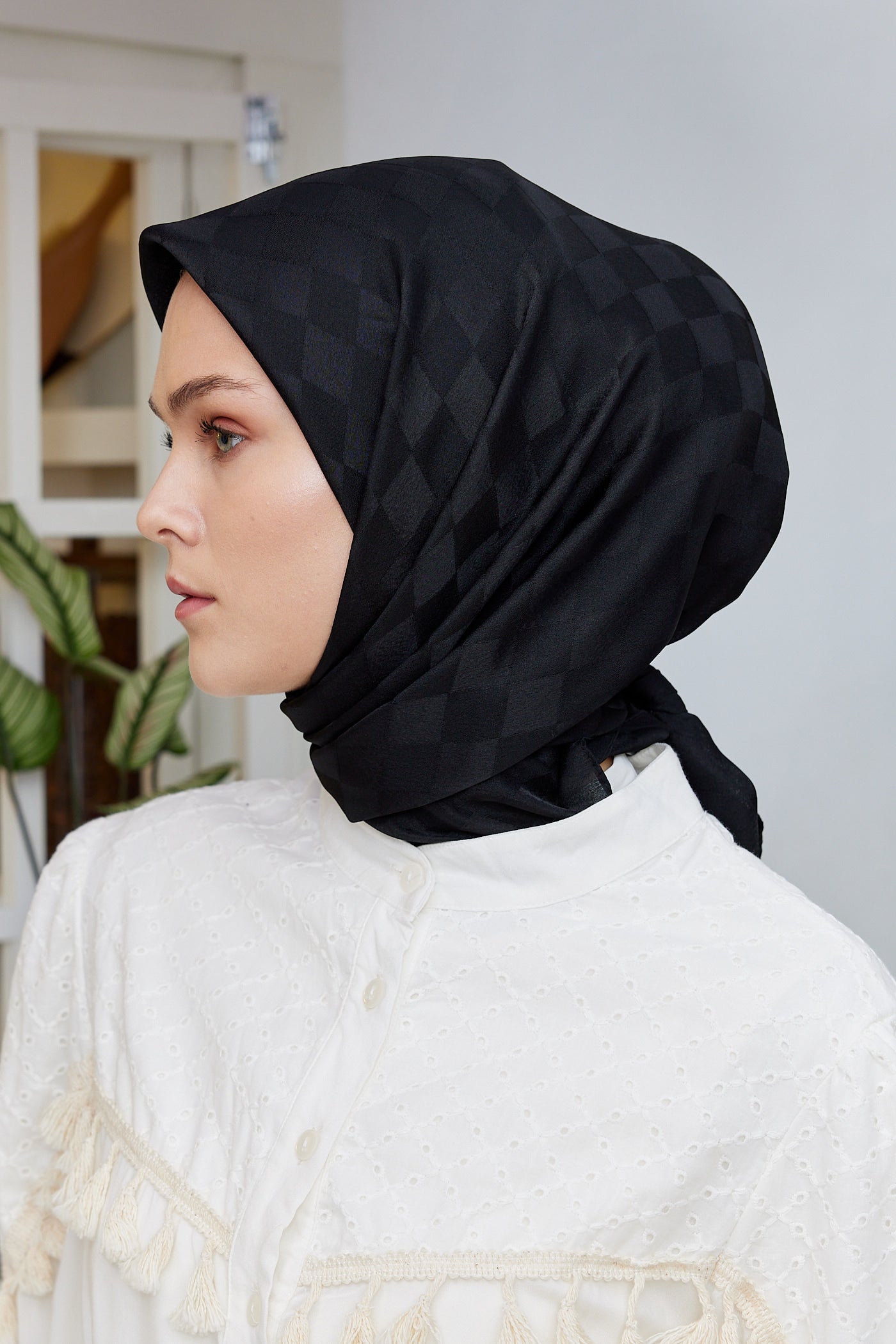 Tesettür Giyim - Jakar Janjan Dama Desen Eşarp - Siyah - Emproyal