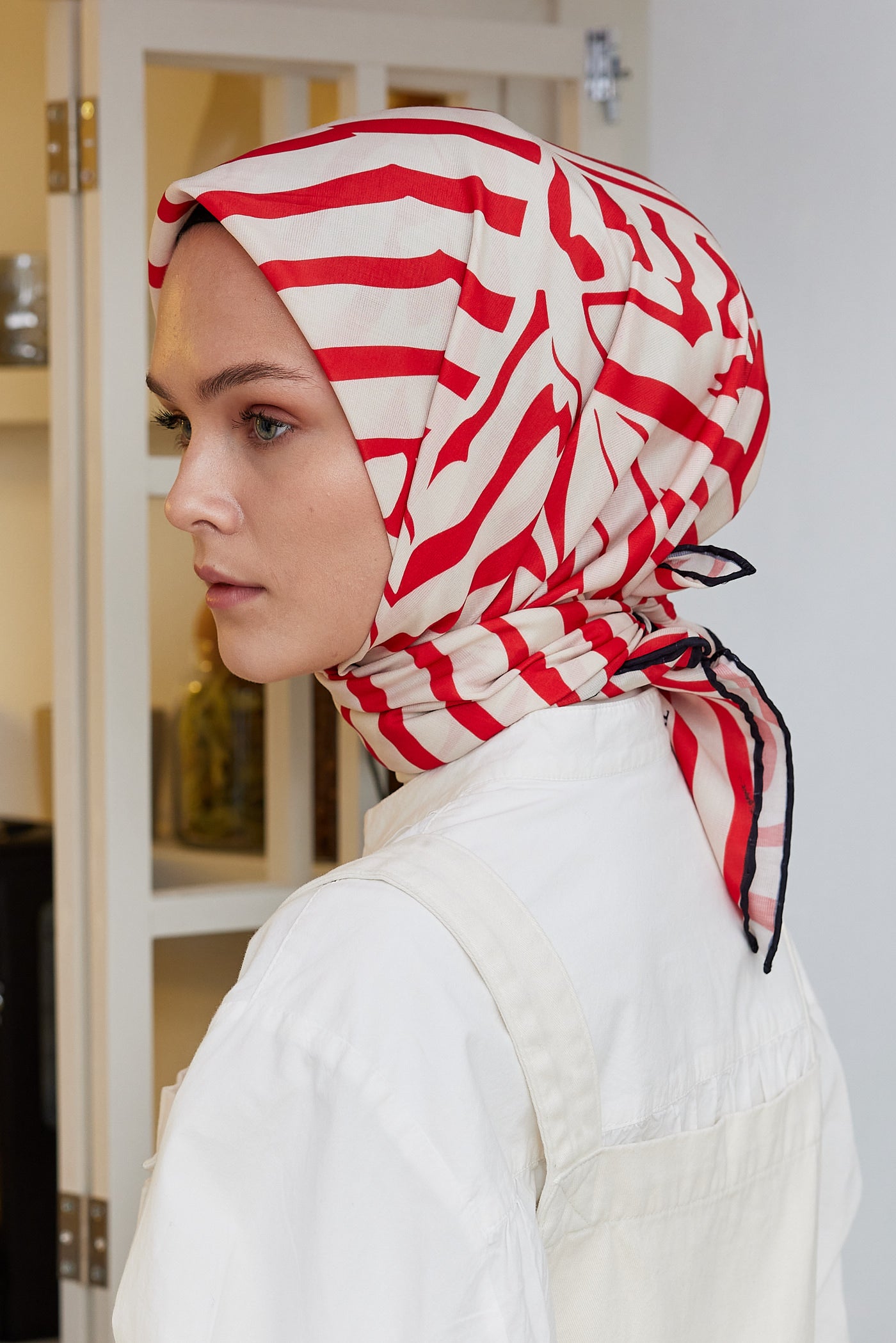 Tesettür Giyim - Pro Line Zebra Desen Eşarp - Beyaz - Kırmızı - Emproyal