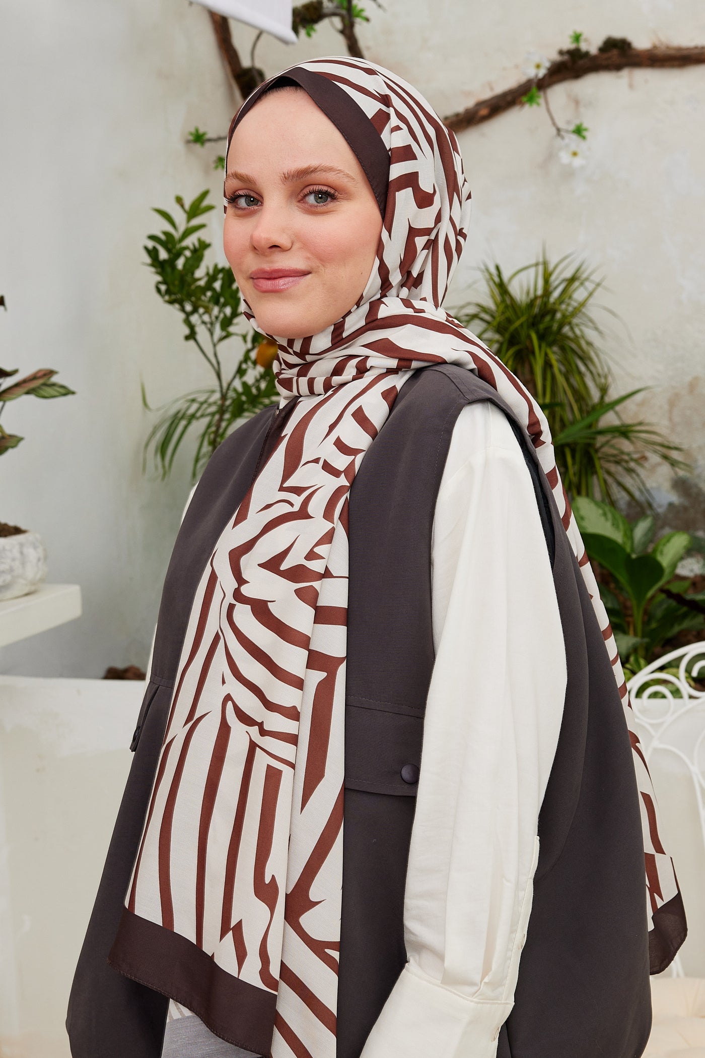 Tesettür Giyim - Pro Line Zebra Desen Şal - Beyaz - Taba - Emproyal