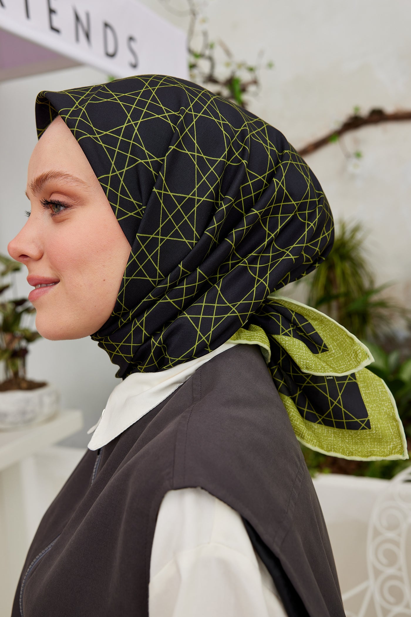 Tesettür Giyim - Pro Line Geometric Desen Eşarp - Yağ Yeşili - Emproyal