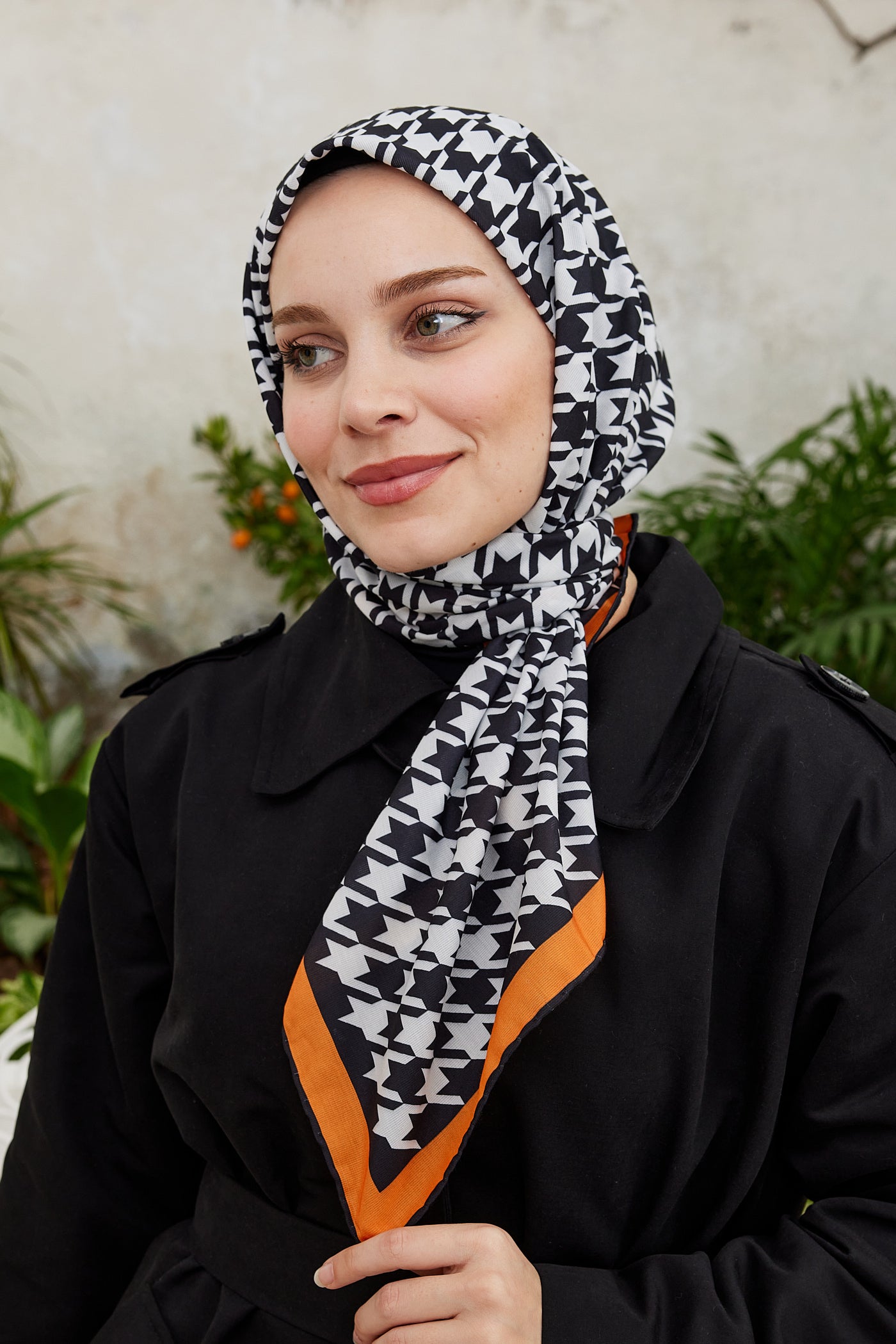 Tesettür Giyim - Pro Line Kazayağı Desen Eşarp - Turuncu - Siyah - Emproyal