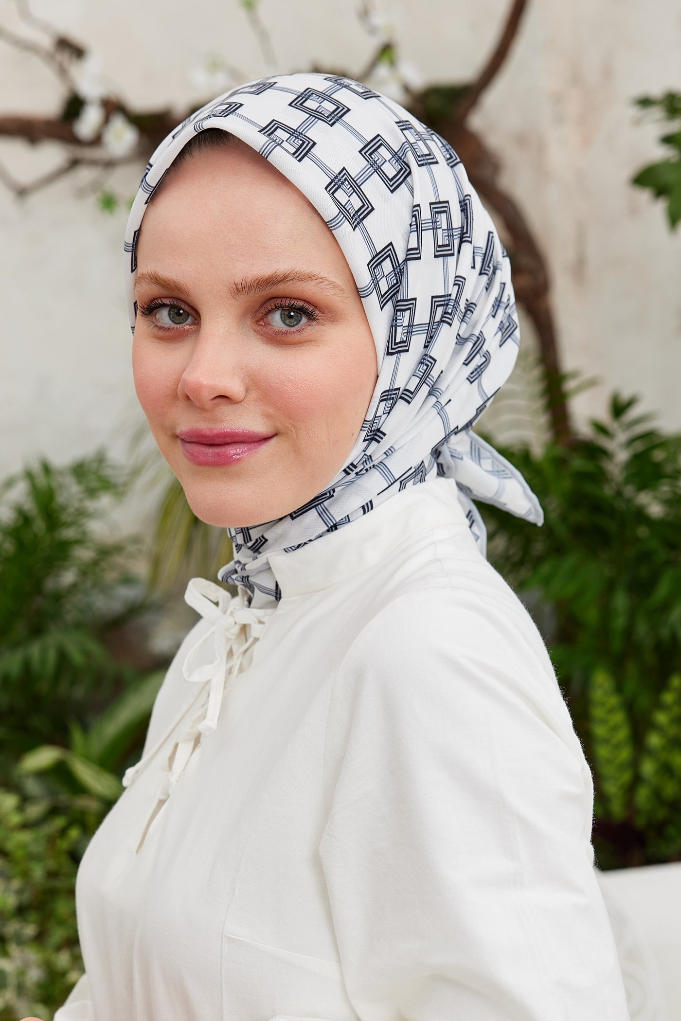 Tesettür Giyim - Pro Line Clara Desen Eşarp - Gri - Beyaz - Emproyal