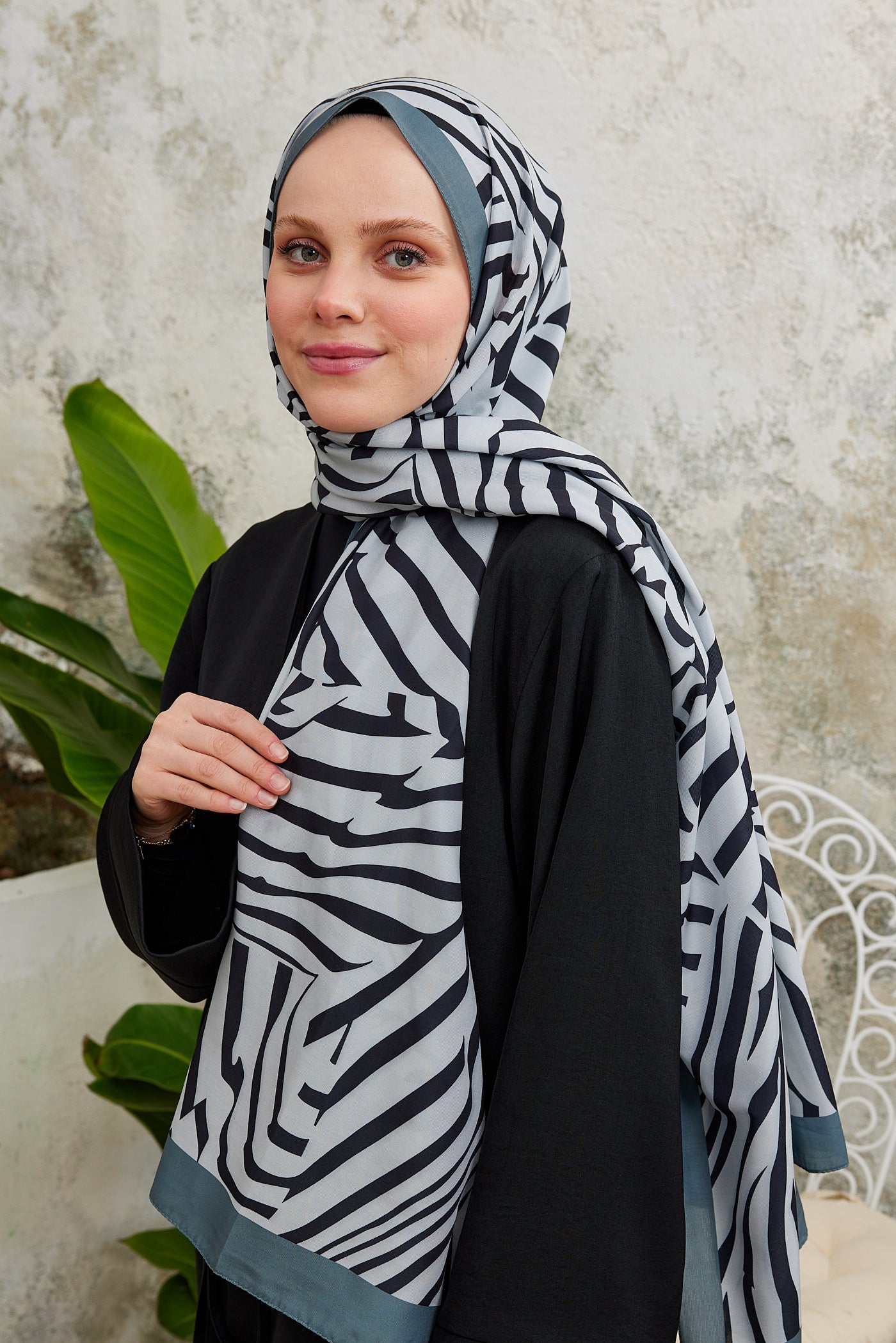 Tesettür Giyim - Pro Line Zebra Desen Şal - Gri - Siyah - Emproyal