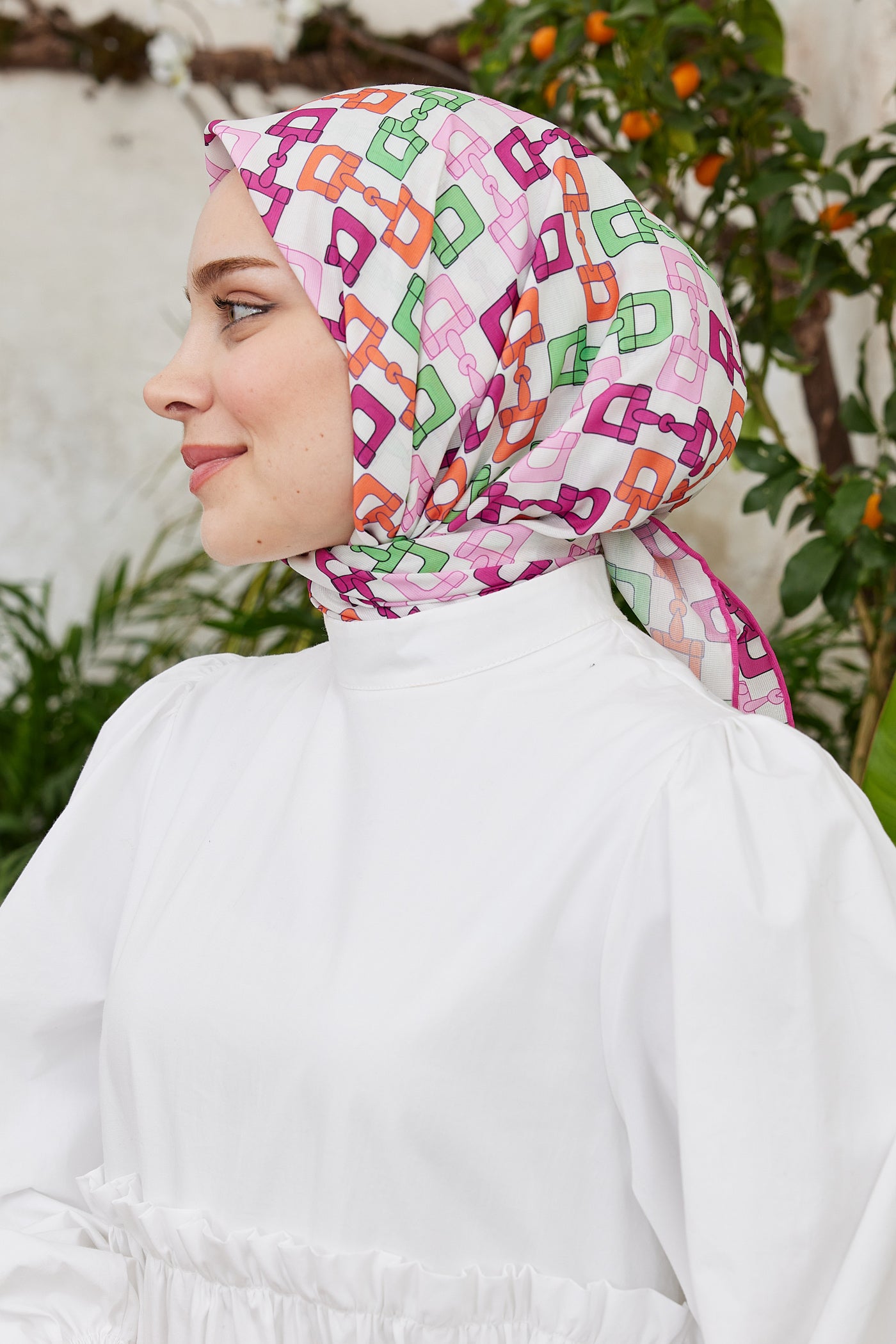 Tesettür Giyim - Pro Line Zincir Desen Eşarp - Beyaz - Fuşya - Emproyal