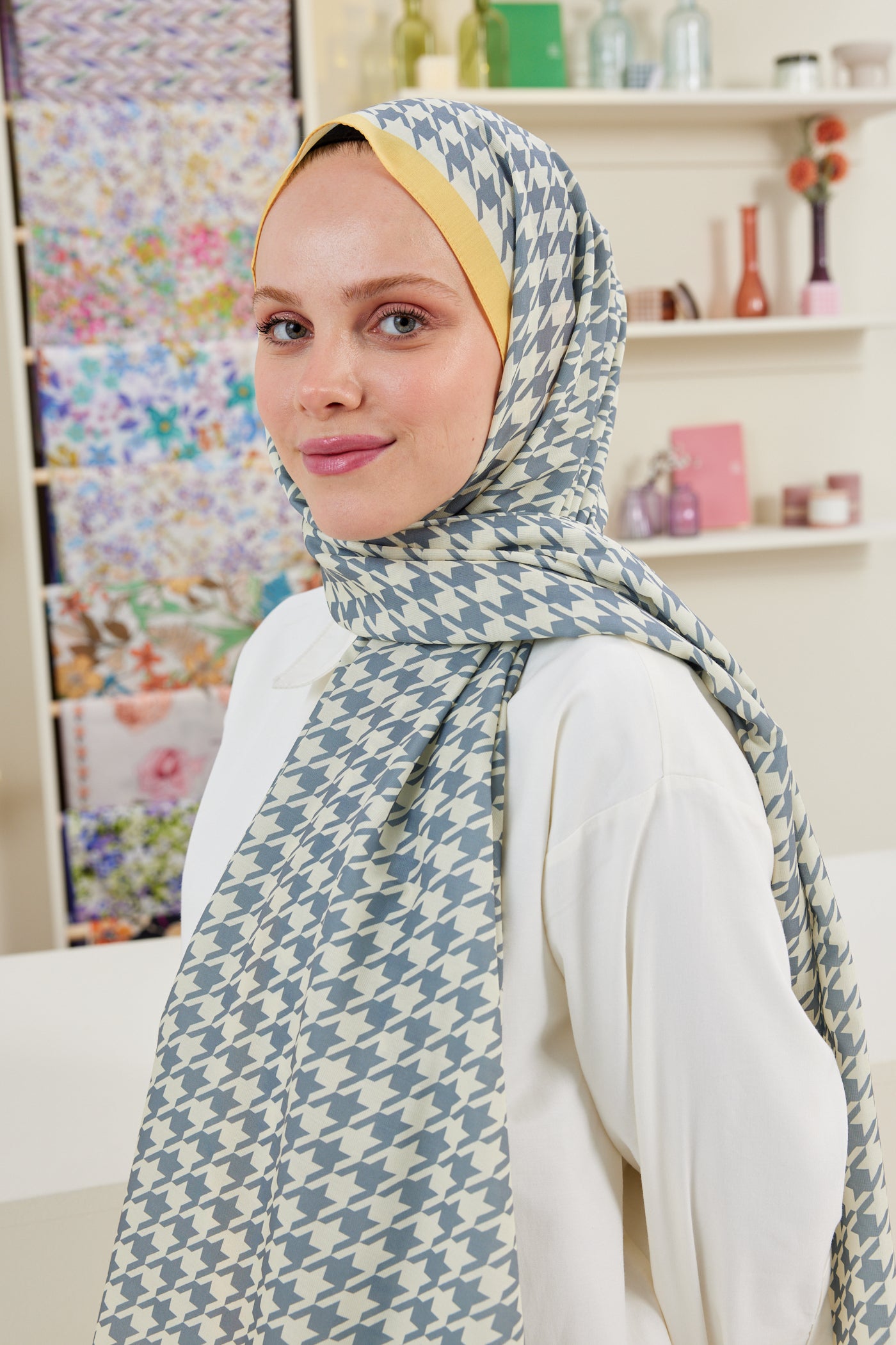 Tesettür Giyim - Pro Line Kazayağı Desen Şal - Sarı - Gri - Emproyal