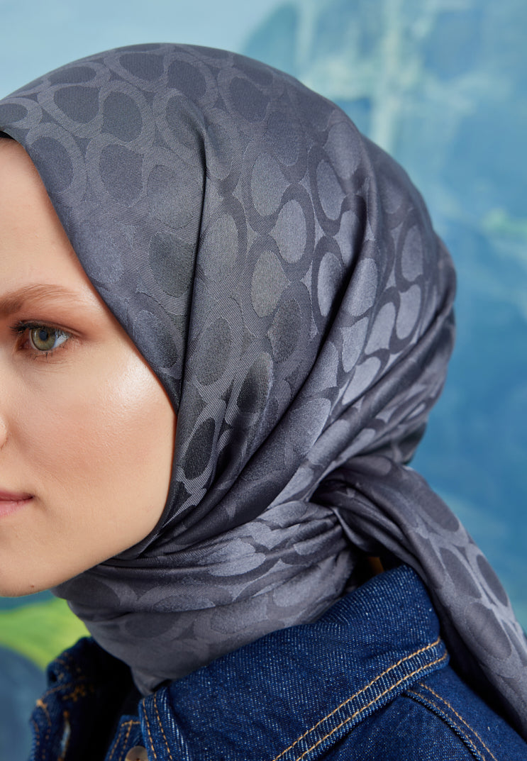 Tesettür Giyim - Jakar Janjan Bloom Desen Şal - Füme - Emproyal