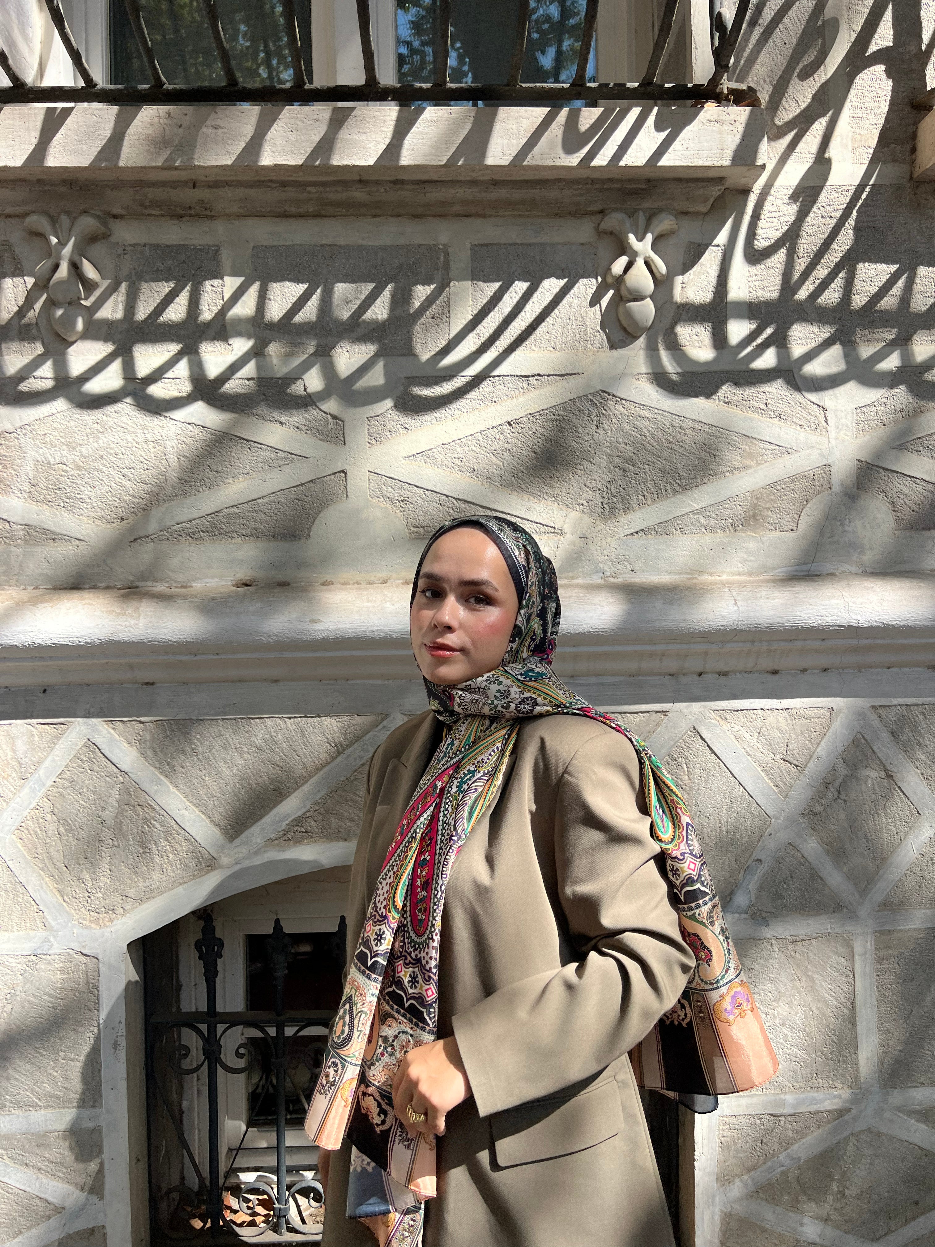 Pro Line Etro Desen Şal - Siyah - Bej - Emproyal