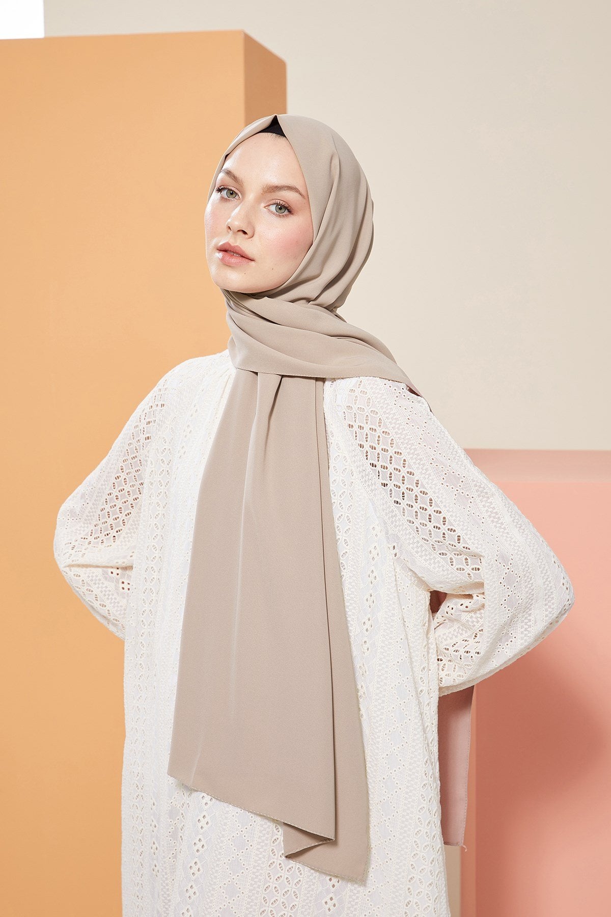 Tesettür Giyim - Düz Medine İpeği Şal - Çakıl Taşı - Emproyal