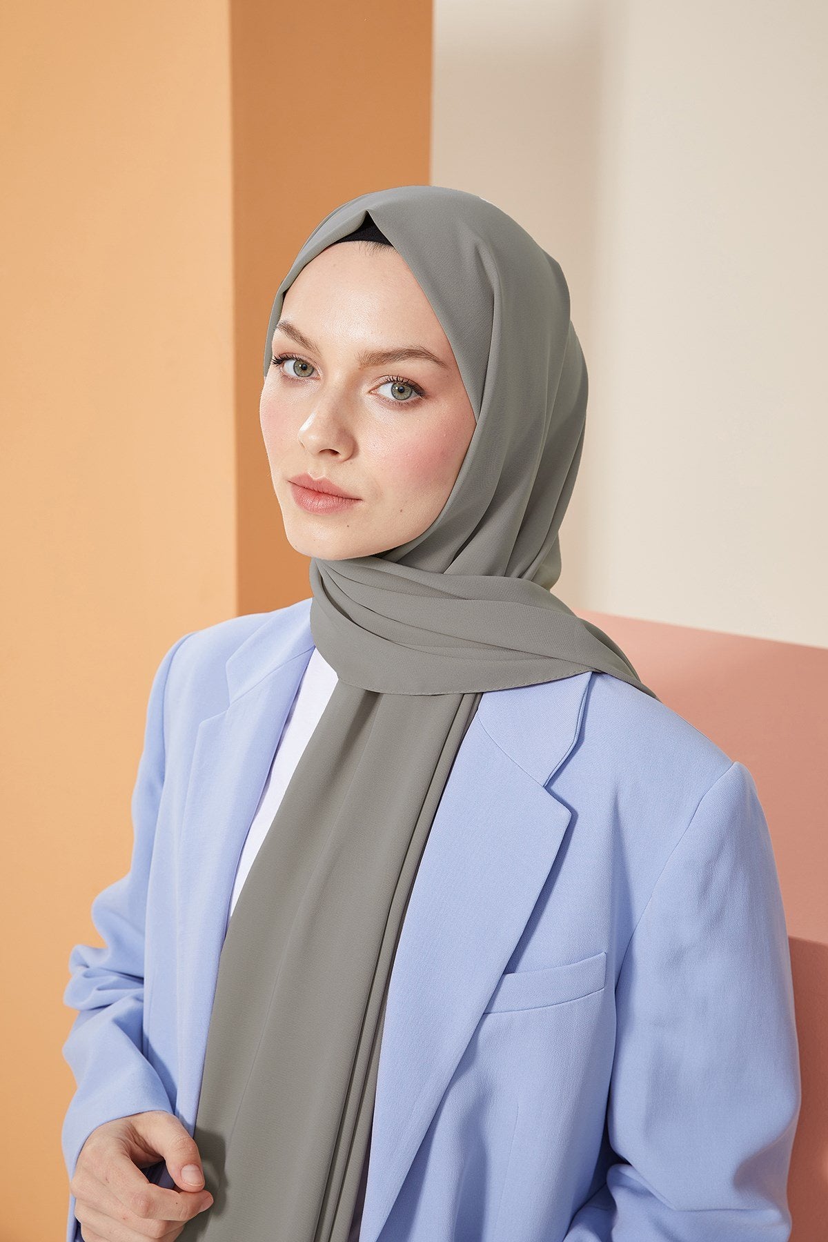 Tesettür Giyim - Düz Medine İpeği Şal - Yeşil - Antrasit - Emproyal