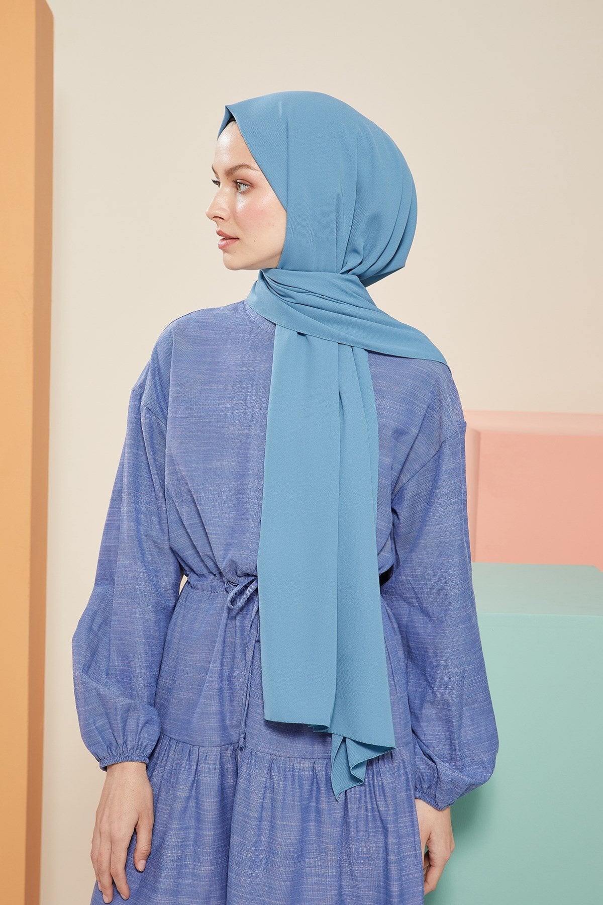 Tesettür Giyim - Düz Medine İpeği Şal - Gök Mavisi - Emproyal