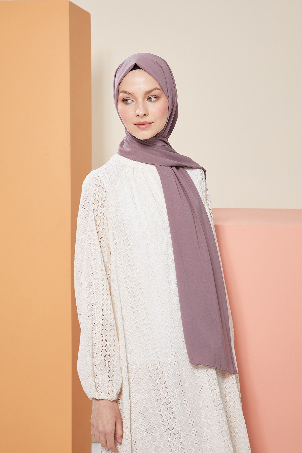 Tesettür Giyim - Düz Medine İpeği Şal - Soft Mor - Emproyal