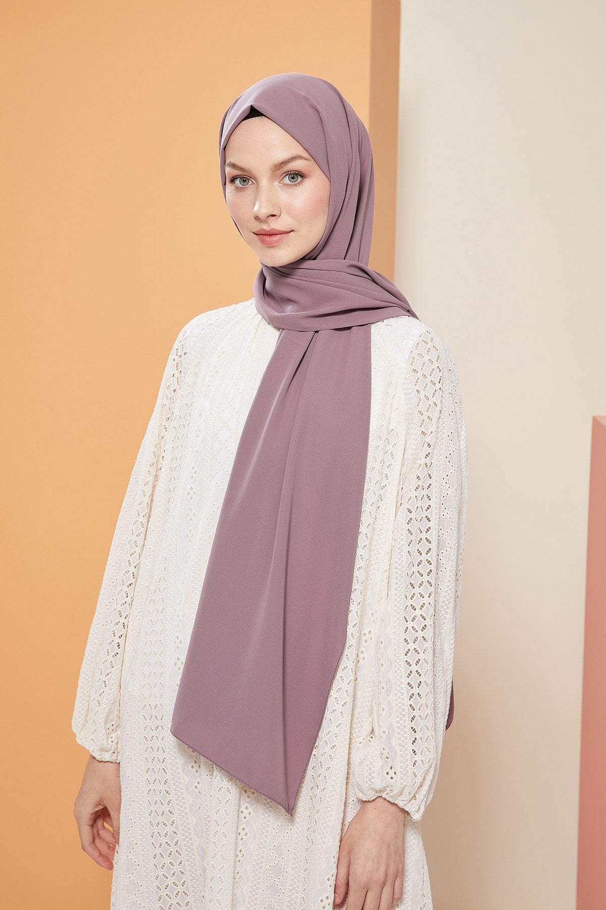 Tesettür Giyim - Düz Medine İpeği Şal - Soft Mor - Emproyal