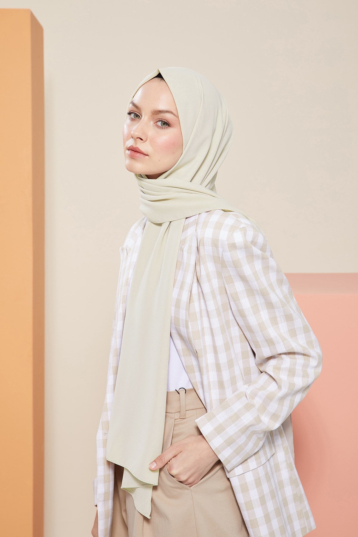 Tesettür Giyim - Düz Medine İpeği Şal - Taş - Emproyal