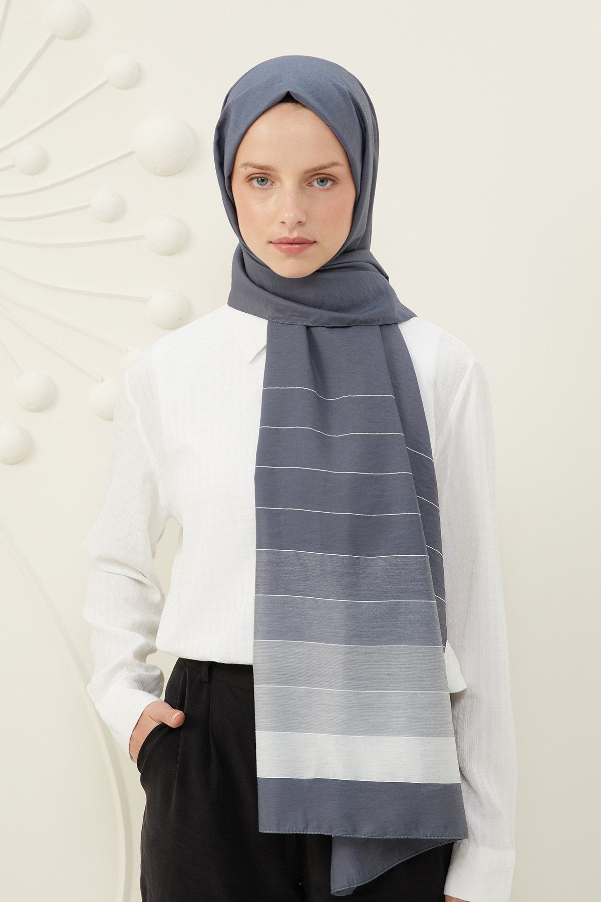 Tesettür Giyim - Piano Şal - Füme - Emproyal