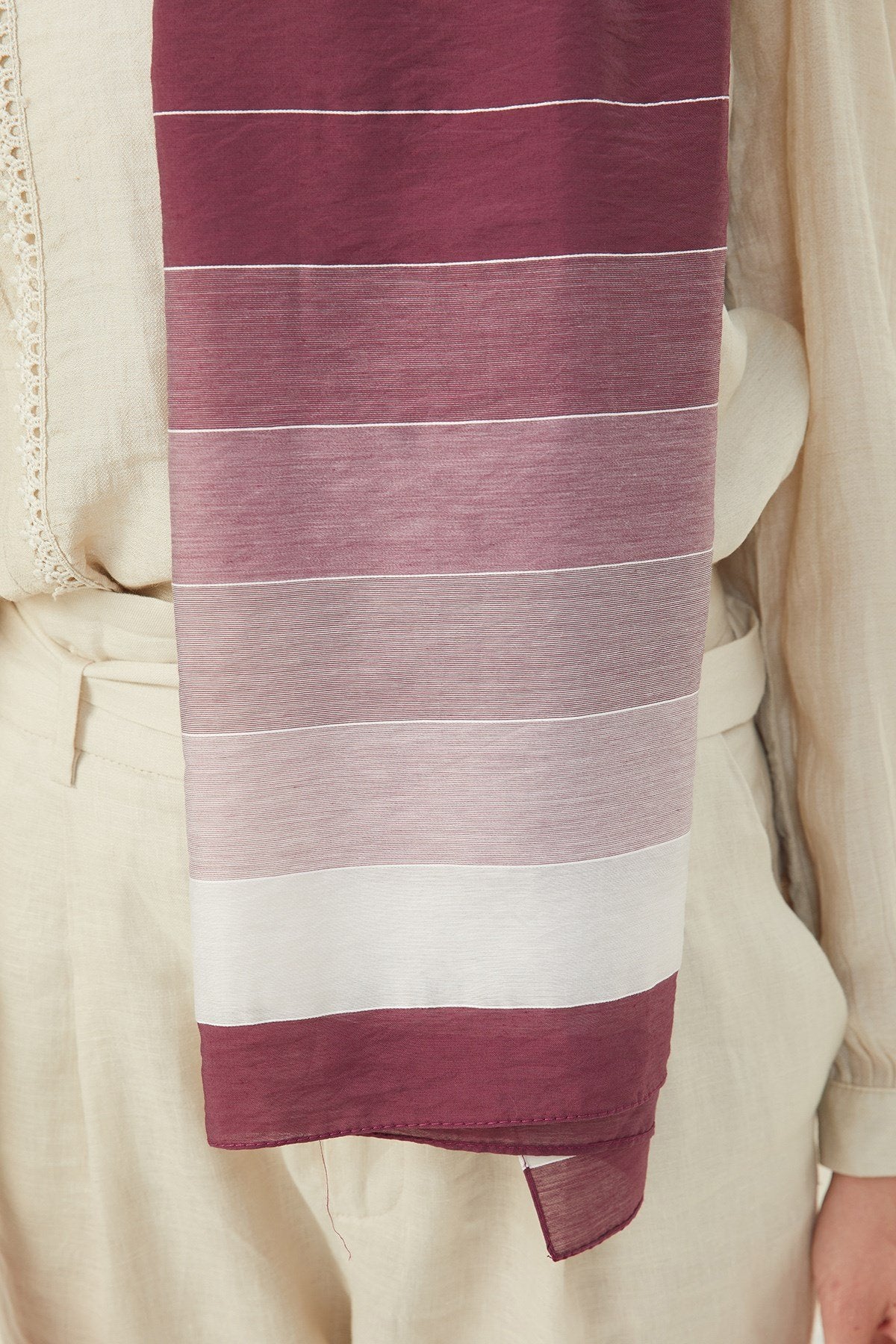 Tesettür Giyim - Piano Şal - Leylak - Emproyal