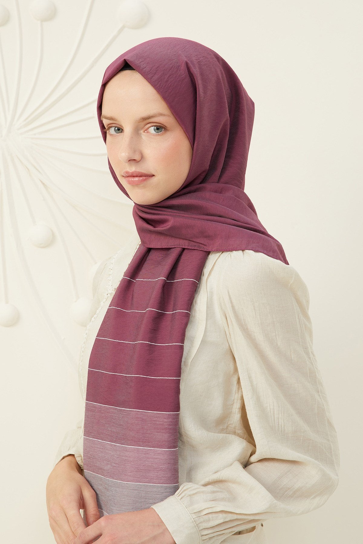 Tesettür Giyim - Piano Şal - Leylak - Emproyal