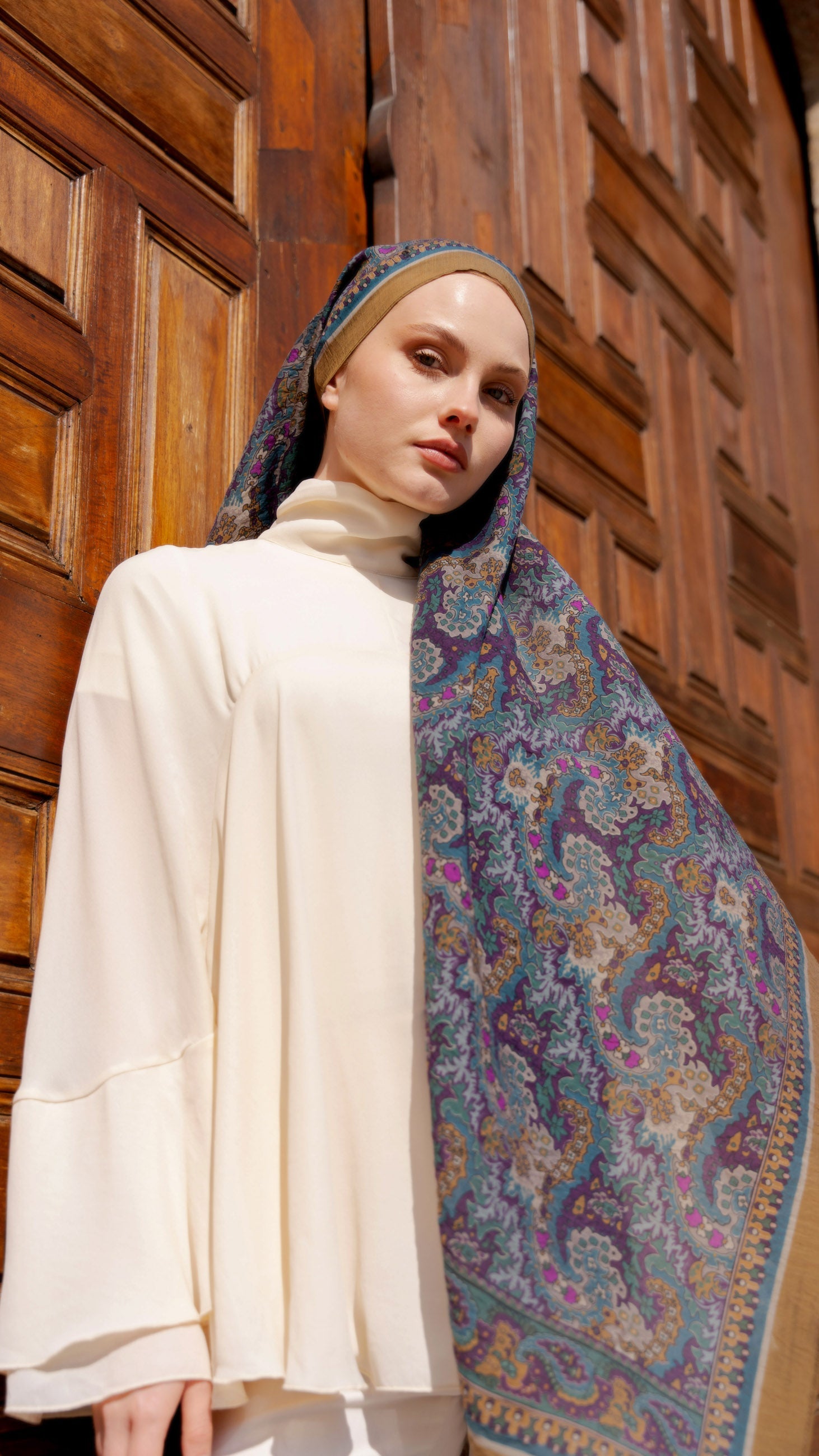 Doğal İçerikli Şal Modelleri: Hafiflik, Konfor ve Zamansız Stil