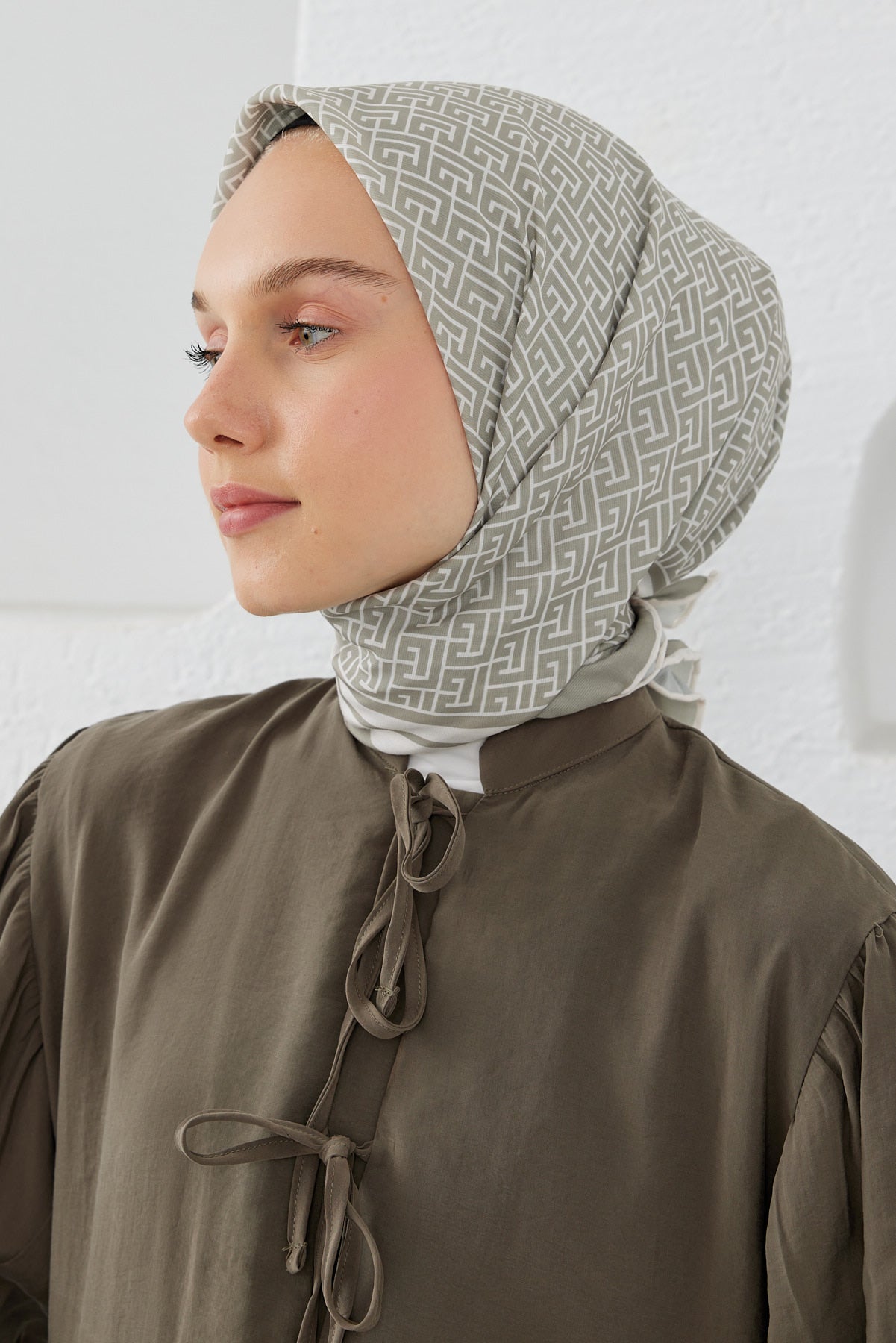 Tesettür Giyim - Pro Line Paradise Desen Eşarp - Gri - Emproyal