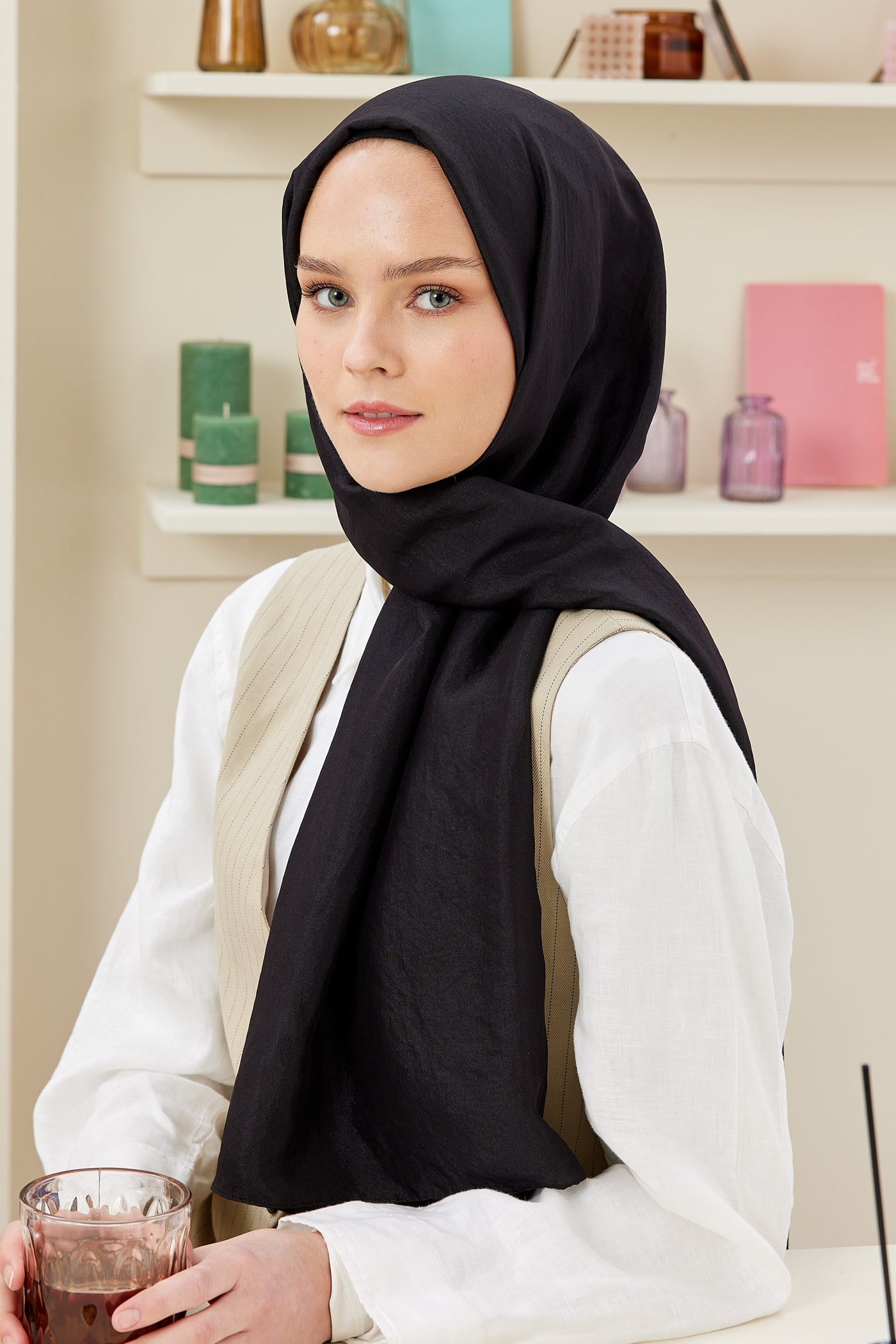 Tesettür Giyim - Elisa Vual Şal - Siyah - Emproyal