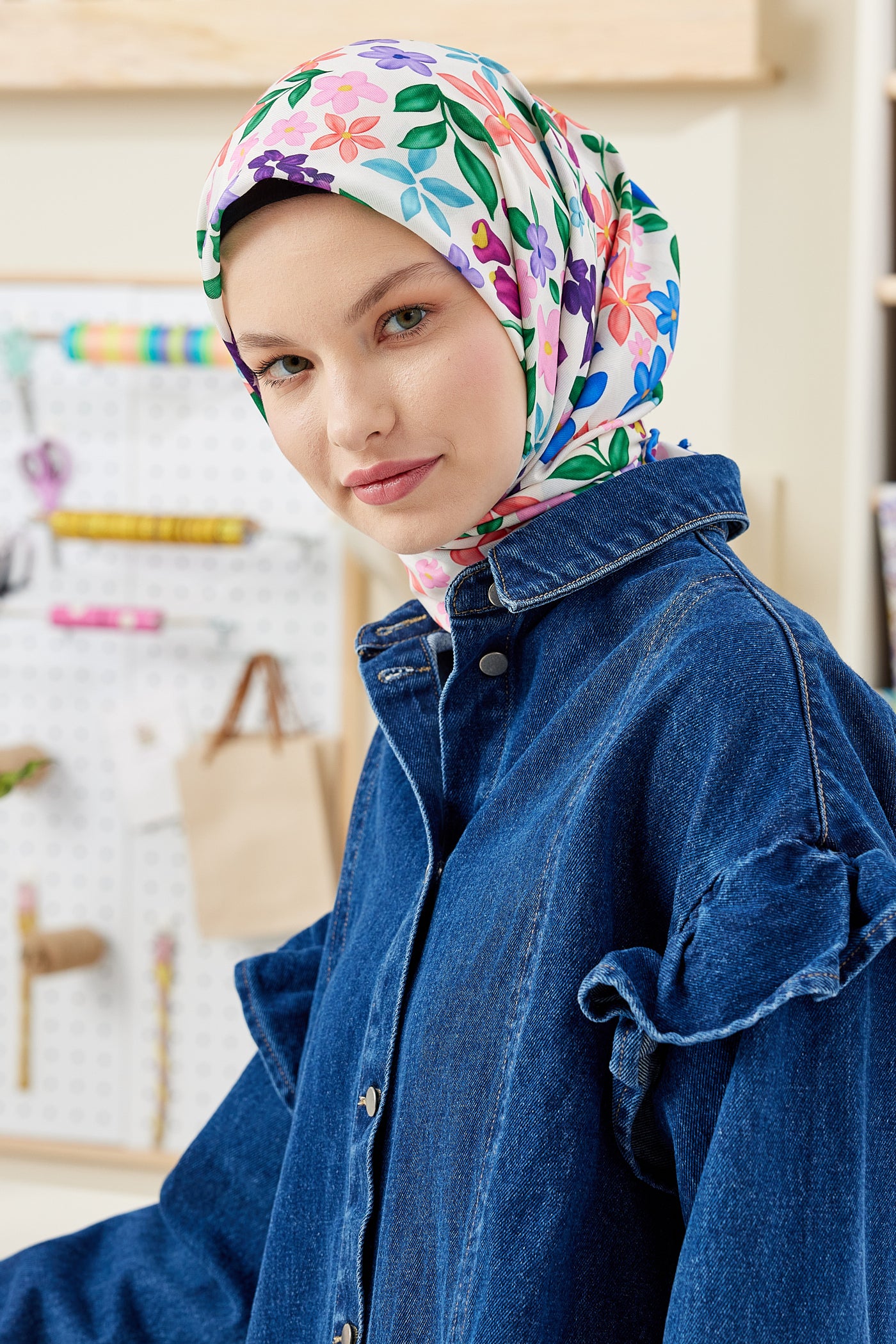 Tesettür Giyim - Pro Line Florie Desen Eşarp - Beyaz - Saks - Emproyal