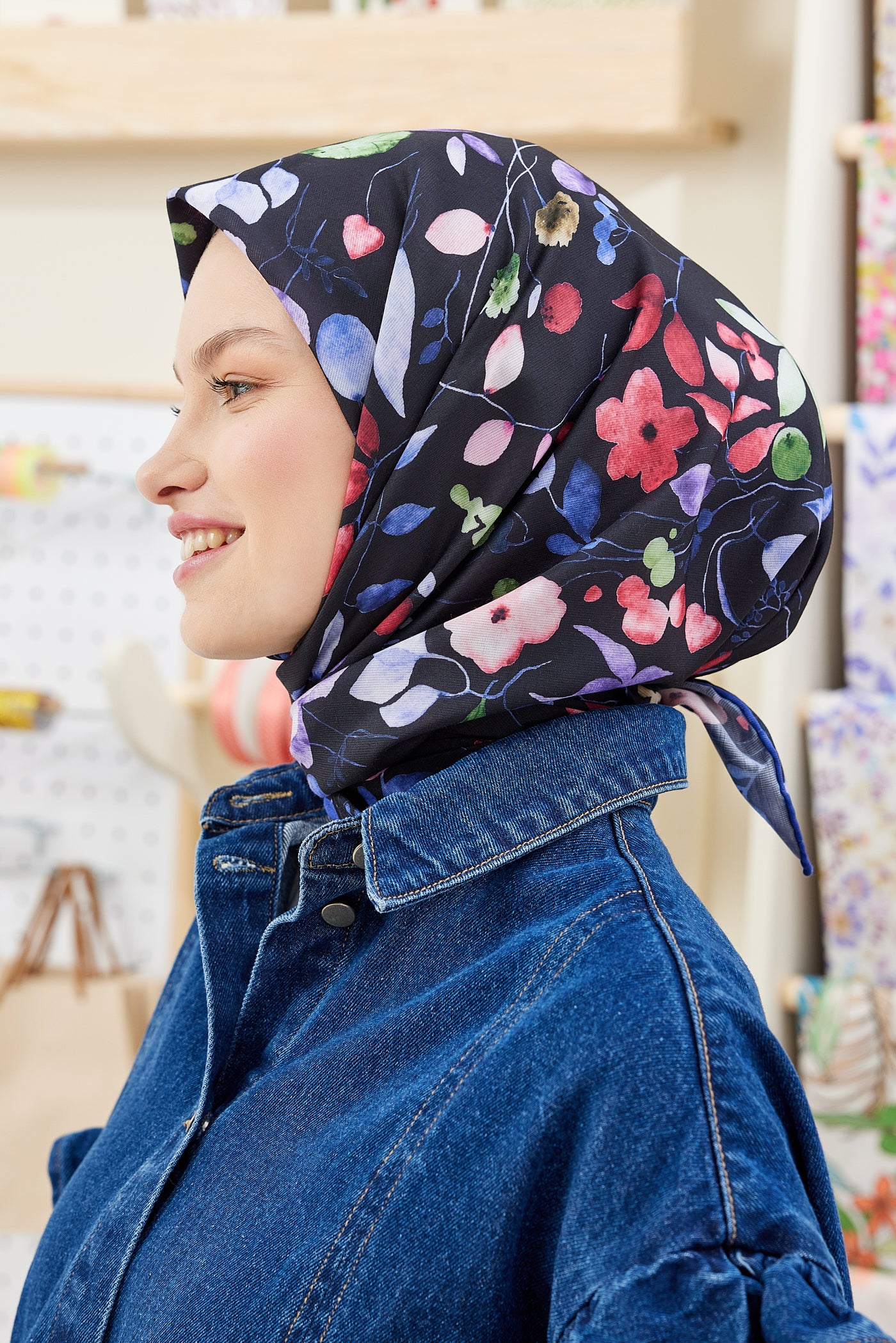 Tesettür Giyim - Pro Line Mimosa Desen Eşarp - Kırmızı - Siyah - Emproyal