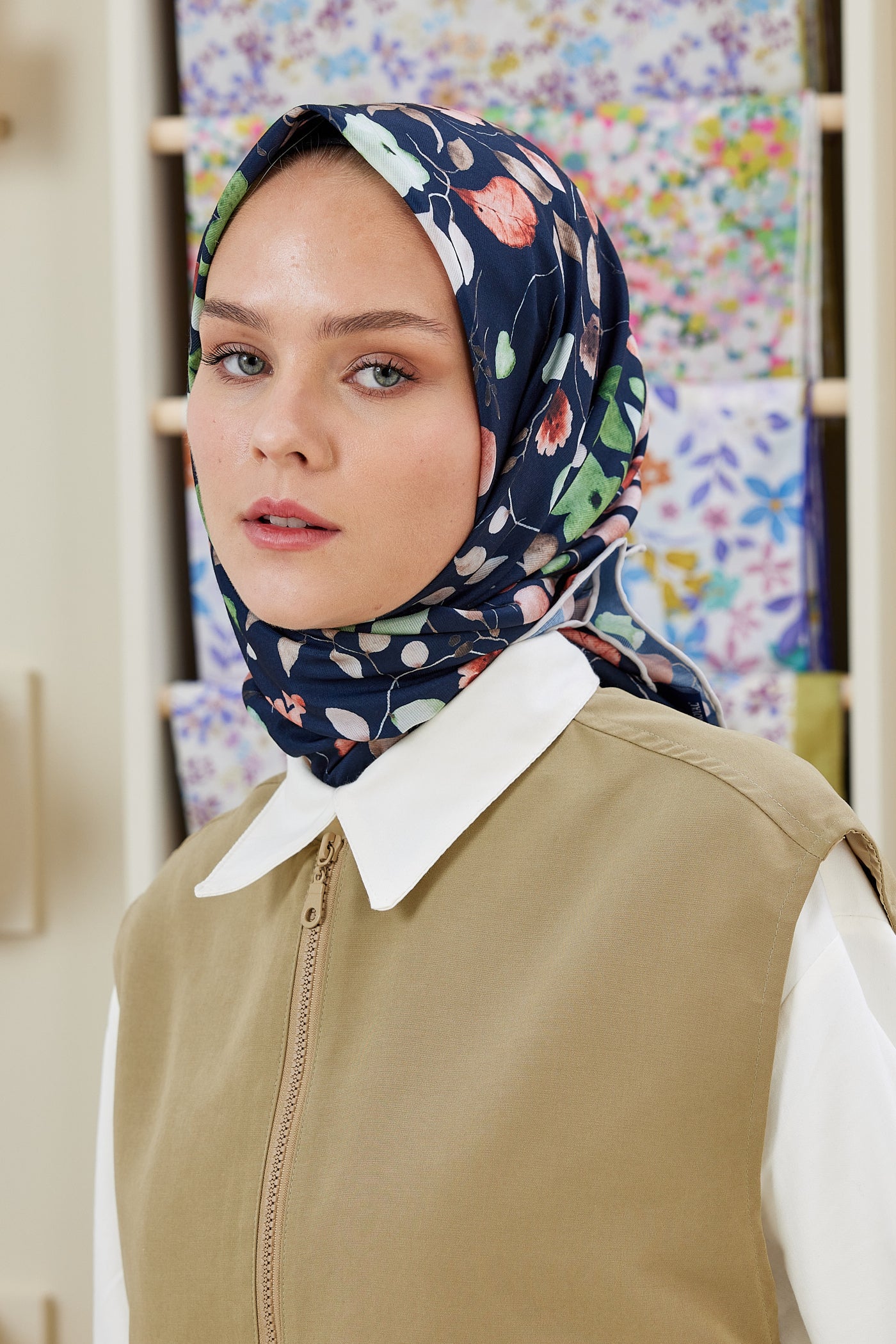 Tesettür Giyim - Pro Line Mimosa Desen Eşarp - Lacivert - Bej - Emproyal