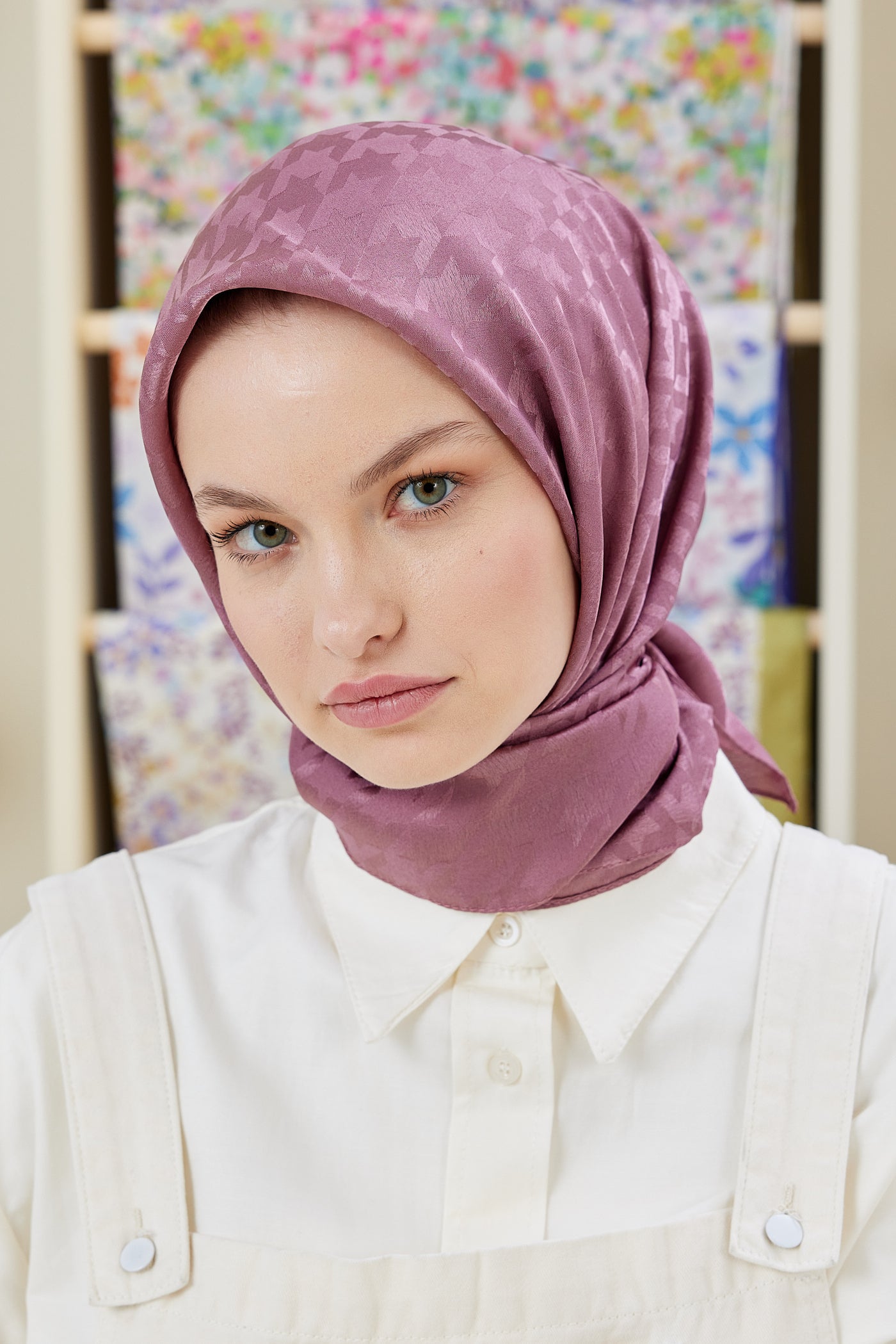 Tesettür Giyim - Jakar Janjan Kazayağı Desen Eşarp - Gül Kurusu - Emproyal